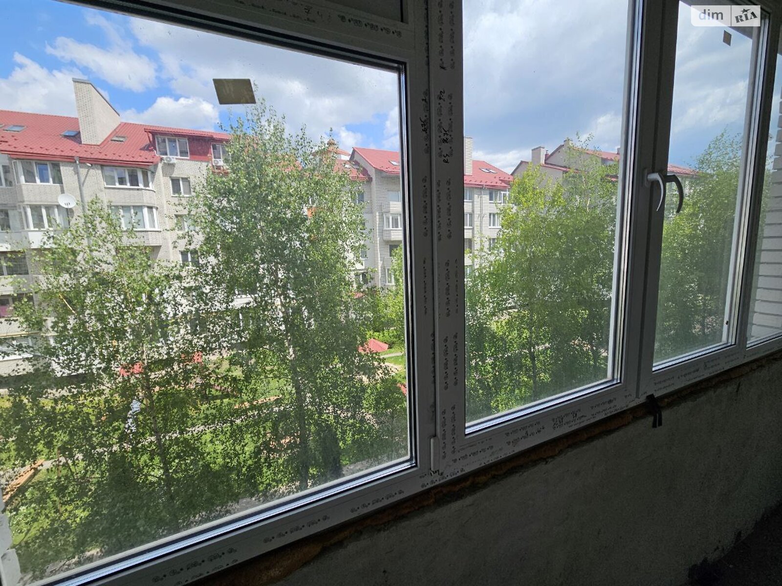 Продаж трикімнатної квартири в Тернополі, на вул. Рєпіна, район Канада фото 1 Продаж трикімнатної квартири в Тернополі, на вул. Рєпіна, район Канада фото 1