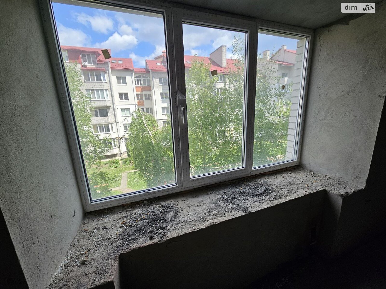 Продаж трикімнатної квартири в Тернополі, на вул. Рєпіна, район Канада фото 1 Продаж трикімнатної квартири в Тернополі, на вул. Рєпіна, район Канада фото 1