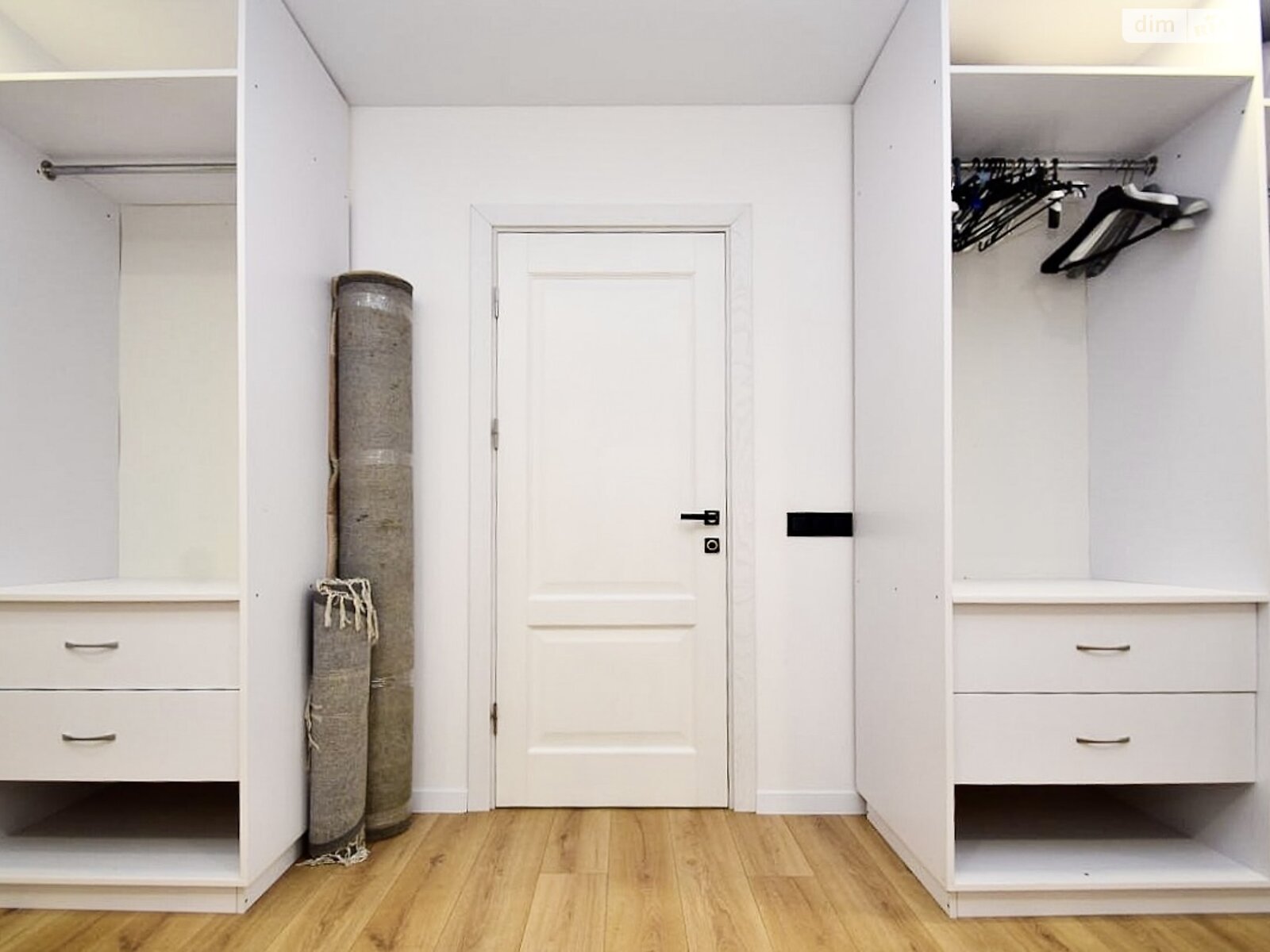 Продаж чотирикімнатної квартири в Тернополі, на вул. Рєпіна 36, район Канада фото 1