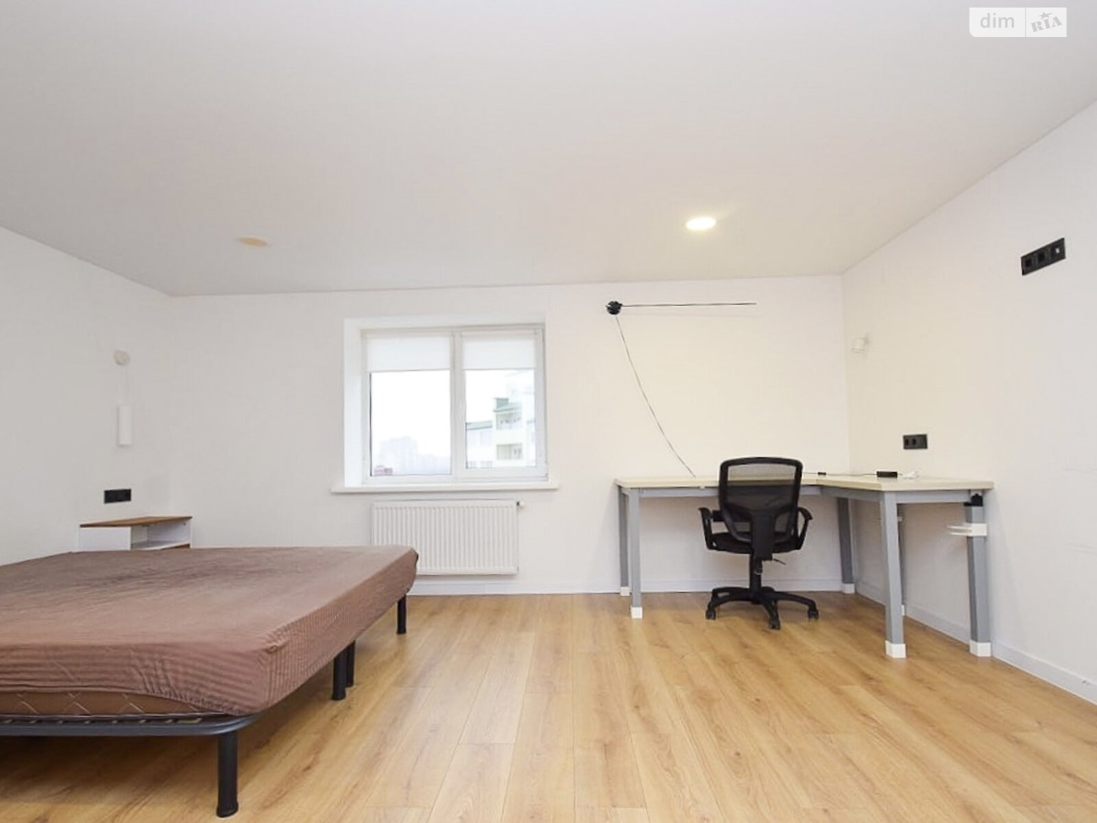 Продаж чотирикімнатної квартири в Тернополі, на вул. Рєпіна 36, район Канада фото 1