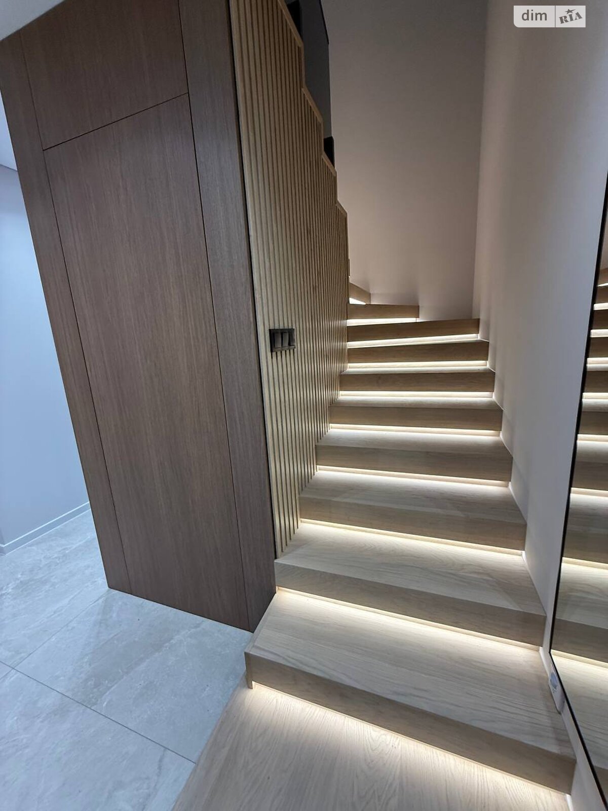 Продаж двокімнатної квартири в Тернополі, на вул. Вербицького Михайла, район Канада фото 1