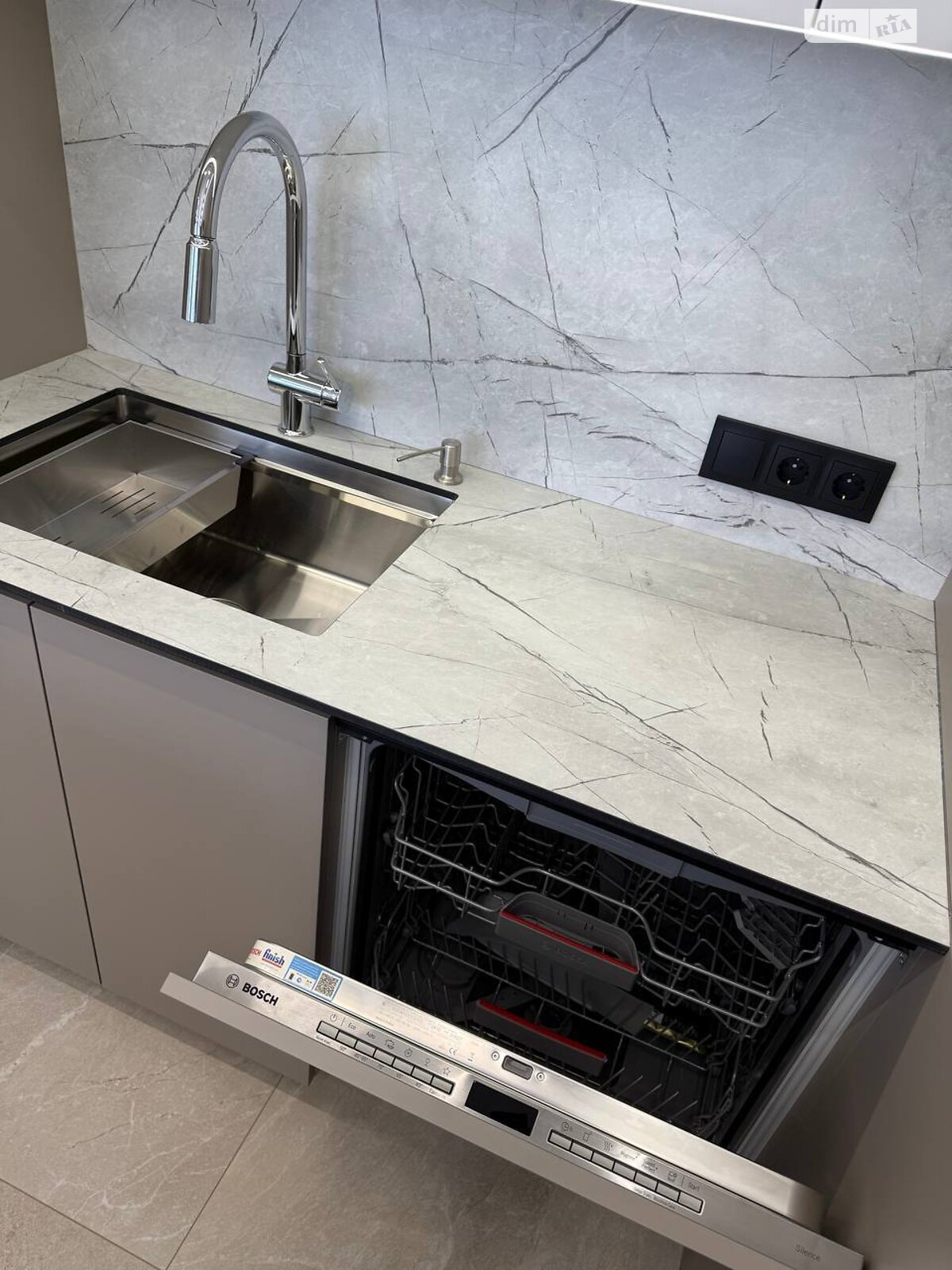 Продаж двокімнатної квартири в Тернополі, на вул. Вербицького Михайла, район Канада фото 1