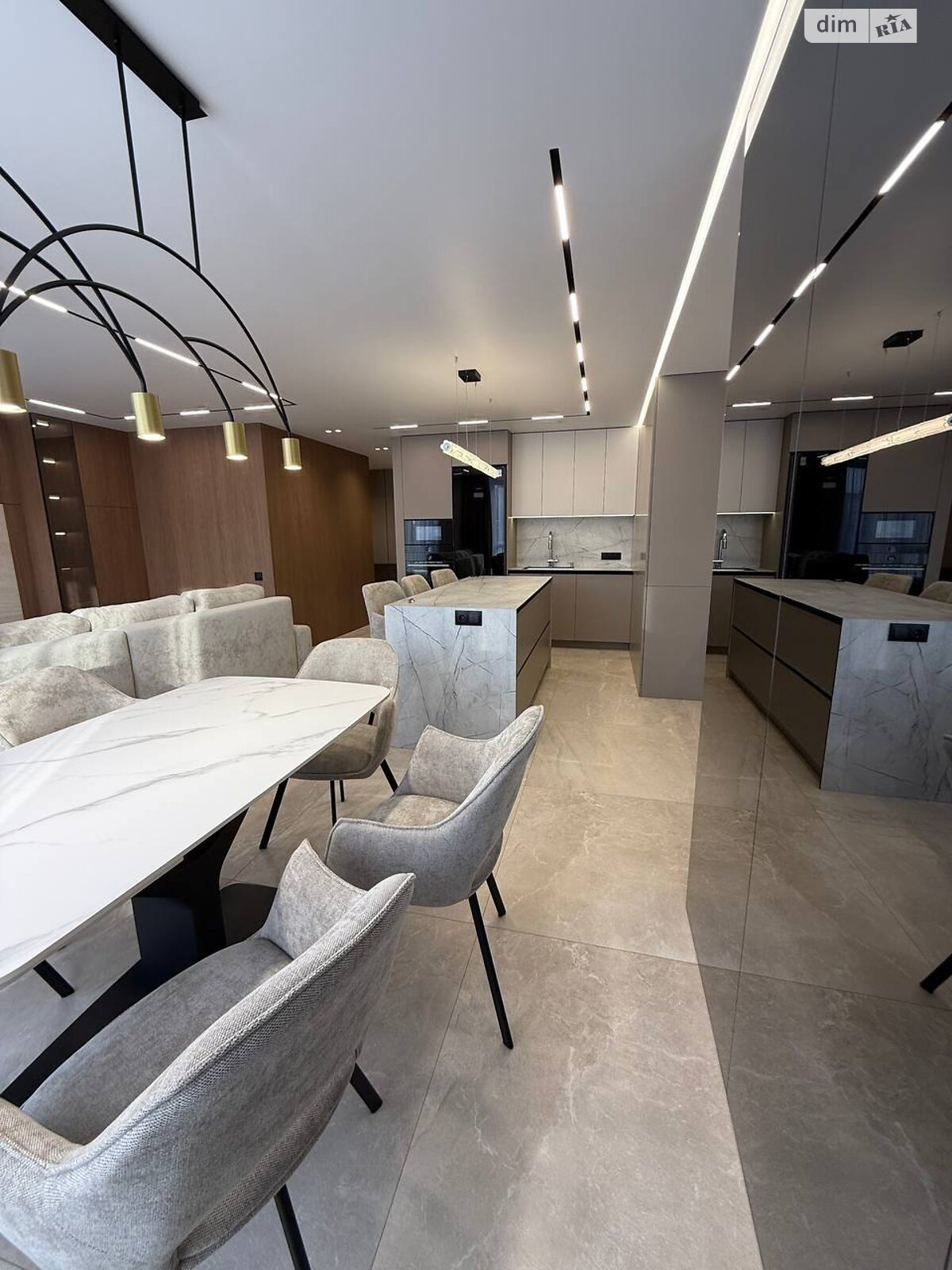 Продаж двокімнатної квартири в Тернополі, на вул. Вербицького Михайла, район Канада фото 1