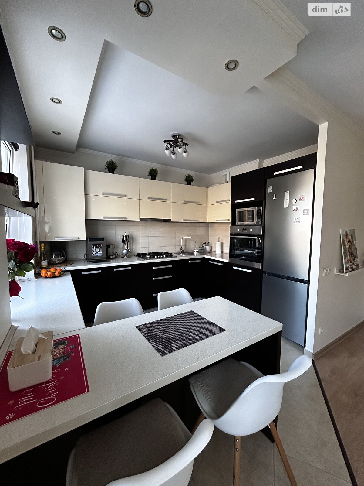 Продажа четырехкомнатной квартиры в Тернополе, на ул. Вербицкого Михаила 10, район Канада фото 1