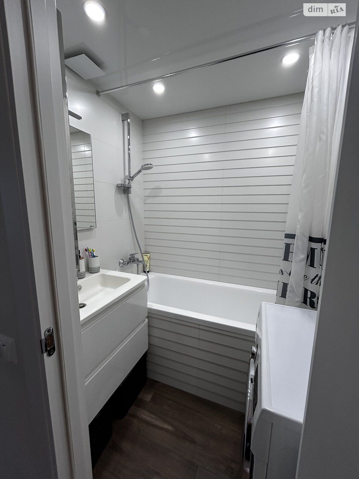 Продажа четырехкомнатной квартиры в Тернополе, на ул. Вербицкого Михаила 10, район Канада фото 1