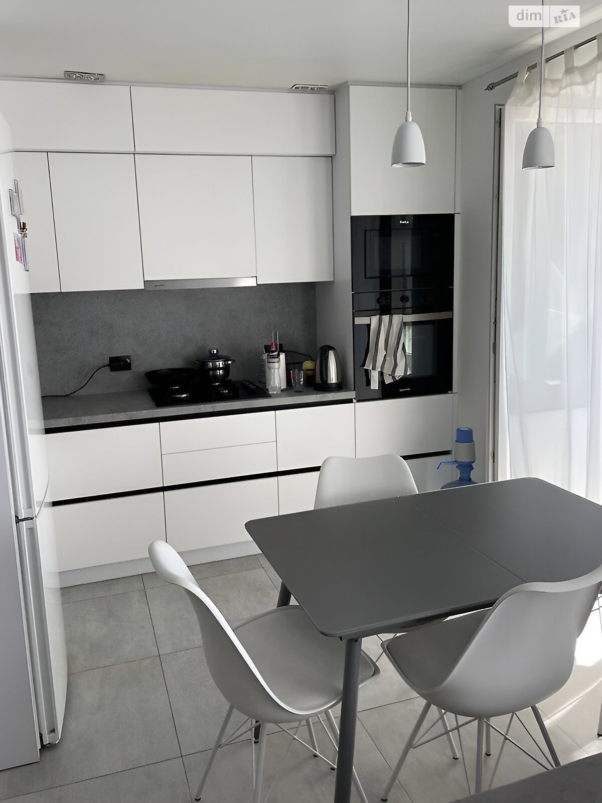 Продажа трехкомнатной квартиры в Тернополе, на просп. Злуки, район Канада фото 1 Продажа трехкомнатной квартиры в Тернополе, на просп. Злуки, район Канада фото 1