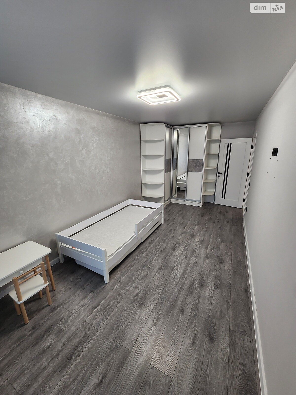 Продажа трехкомнатной квартиры в Тернополе, на просп. Злуки 7, район Канада фото 1 Продажа трехкомнатной квартиры в Тернополе, на просп. Злуки 7, район Канада фото 1