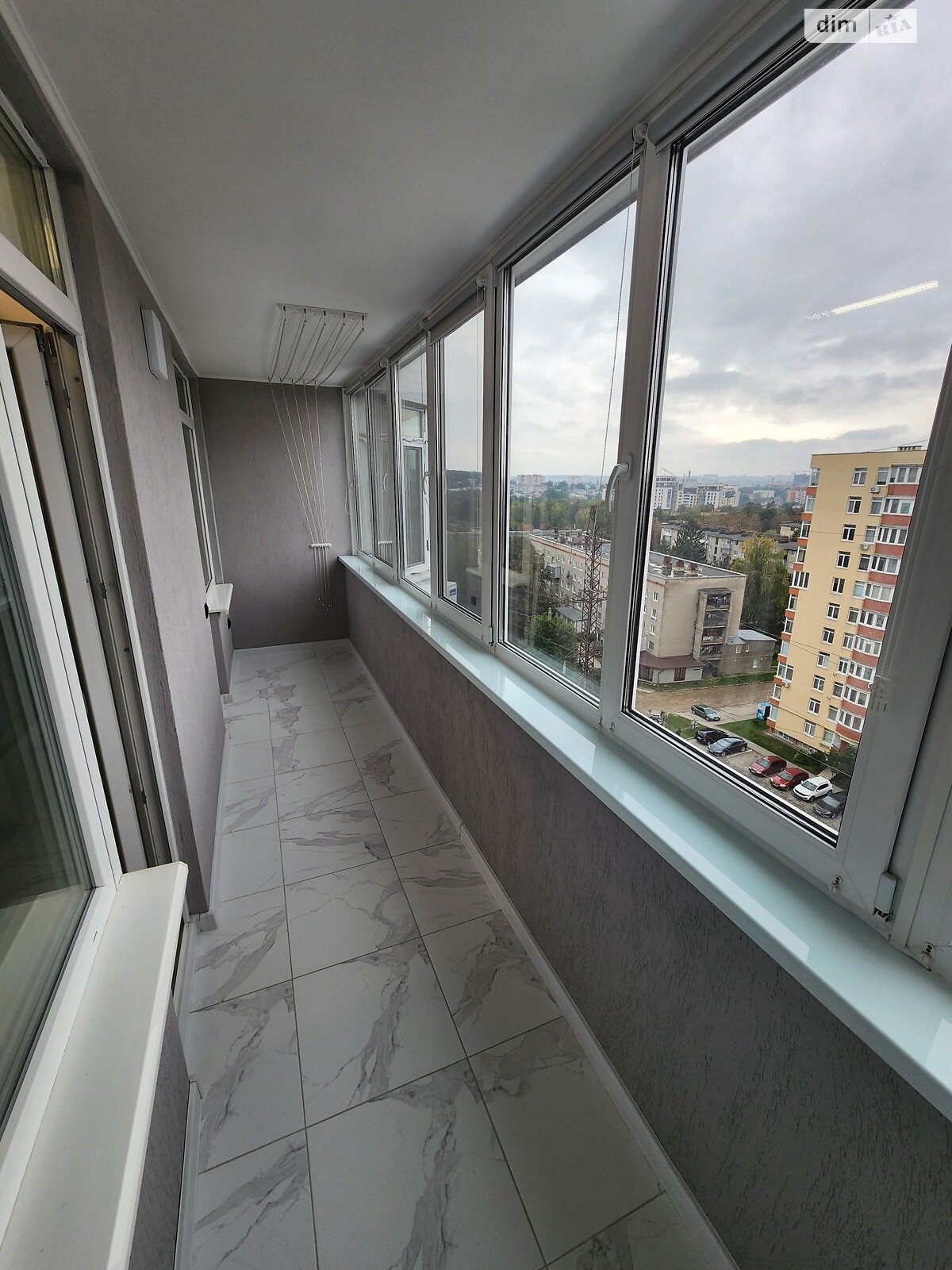 Продажа трехкомнатной квартиры в Тернополе, на просп. Злуки 7, район Канада фото 1 Продажа трехкомнатной квартиры в Тернополе, на просп. Злуки 7, район Канада фото 1