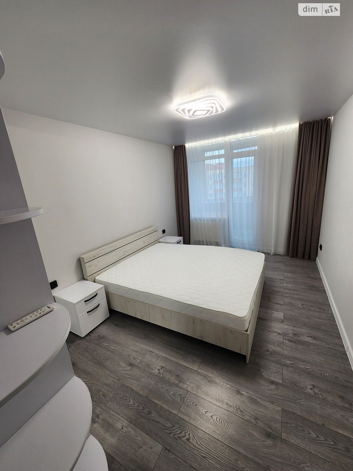 Продажа трехкомнатной квартиры в Тернополе, на просп. Злуки 7, район Канада фото 1 Продажа трехкомнатной квартиры в Тернополе, на просп. Злуки 7, район Канада фото 1