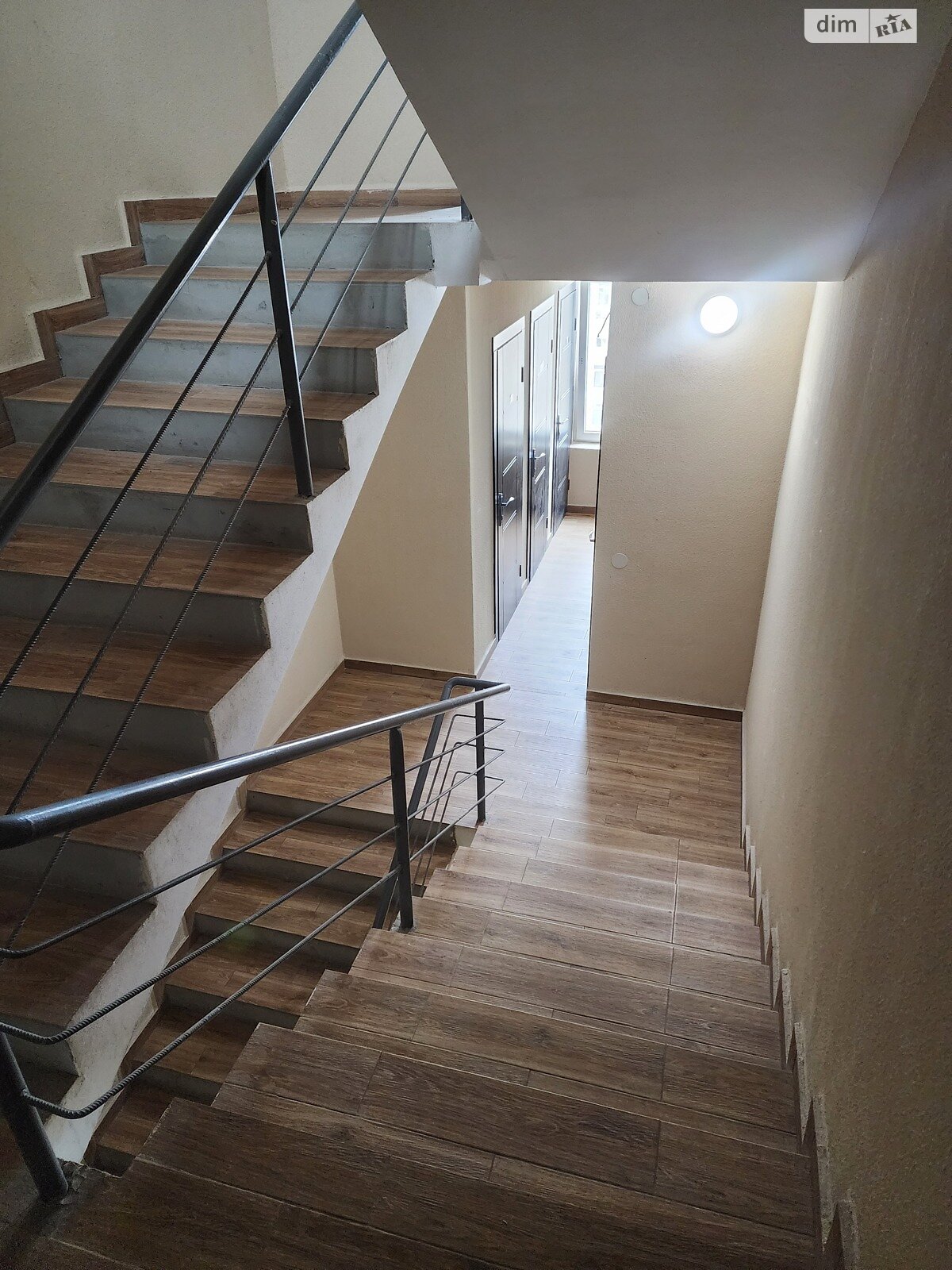 Продажа трехкомнатной квартиры в Тернополе, на просп. Злуки 7, район Канада фото 1 Продажа трехкомнатной квартиры в Тернополе, на просп. Злуки 7, район Канада фото 1