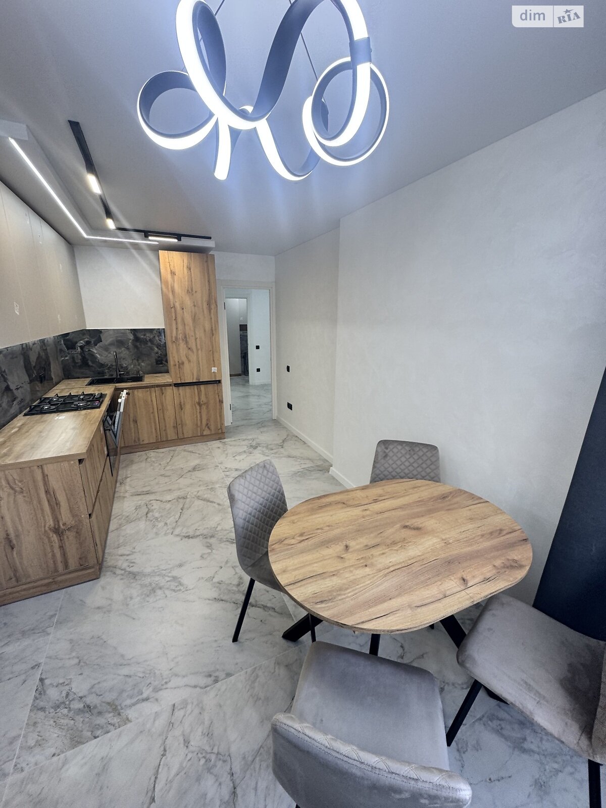 Продажа двухкомнатной квартиры в Тернополе, на просп. Злуки, район Канада фото 1 Продажа двухкомнатной квартиры в Тернополе, на просп. Злуки, район Канада фото 1