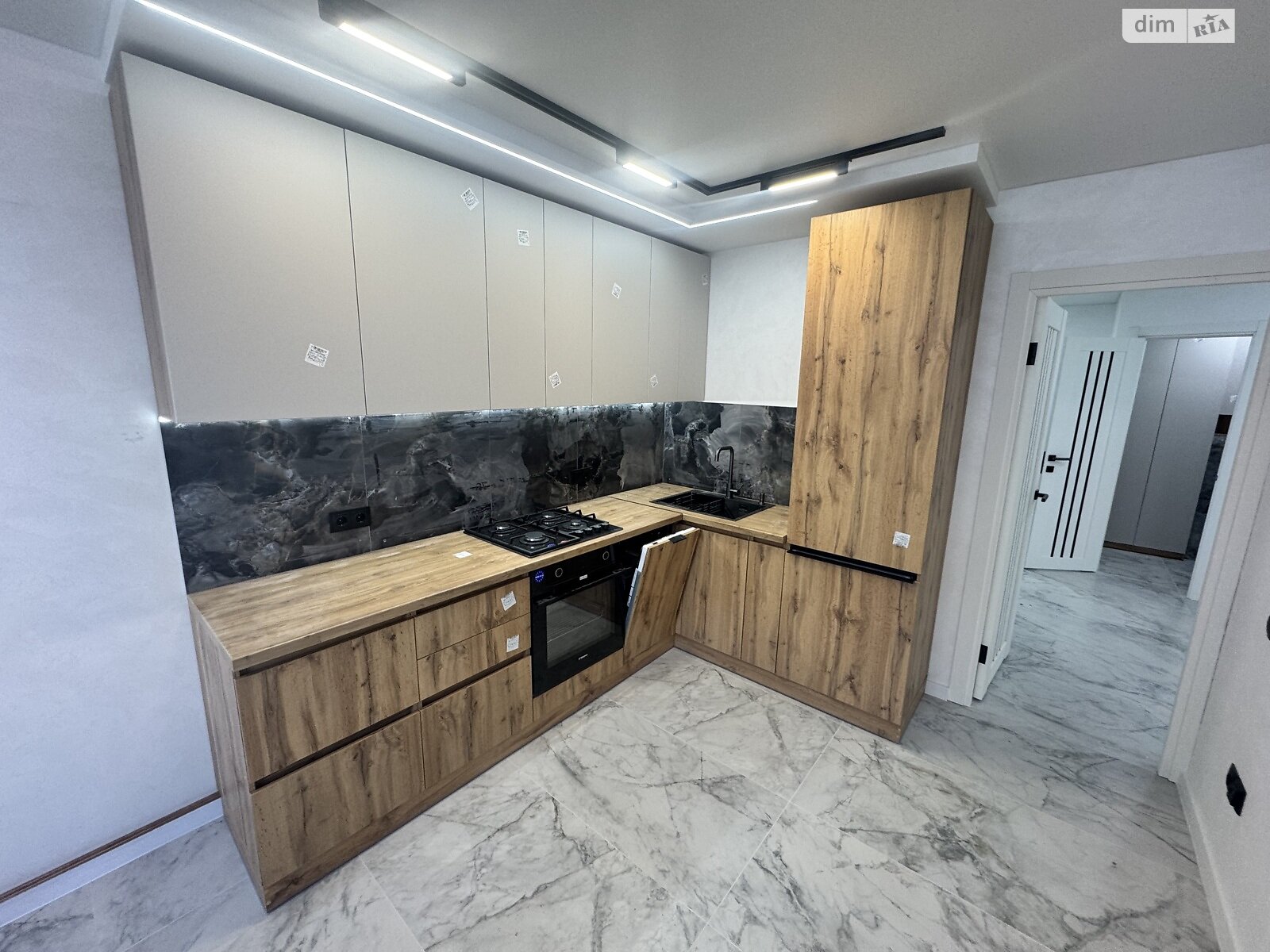 Продажа двухкомнатной квартиры в Тернополе, на просп. Злуки, район Канада фото 1 Продажа двухкомнатной квартиры в Тернополе, на просп. Злуки, район Канада фото 1