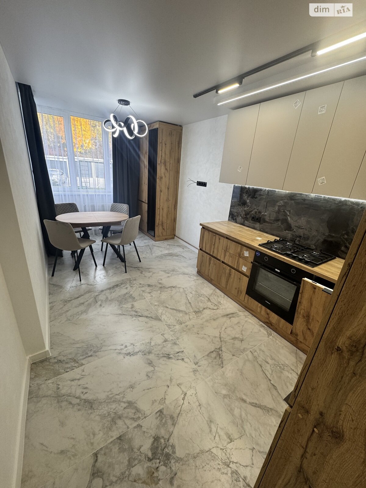 Продажа двухкомнатной квартиры в Тернополе, на просп. Злуки, район Канада фото 1 Продажа двухкомнатной квартиры в Тернополе, на просп. Злуки, район Канада фото 1