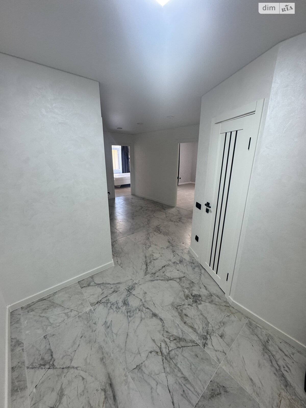 Продажа двухкомнатной квартиры в Тернополе, на просп. Злуки, район Канада фото 1 Продажа двухкомнатной квартиры в Тернополе, на просп. Злуки, район Канада фото 1