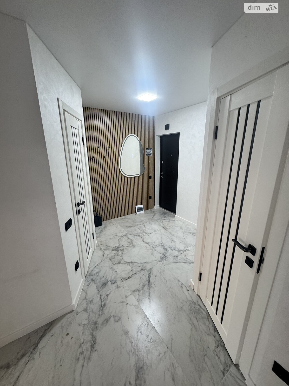 Продажа двухкомнатной квартиры в Тернополе, на просп. Злуки, район Канада фото 1 Продажа двухкомнатной квартиры в Тернополе, на просп. Злуки, район Канада фото 1