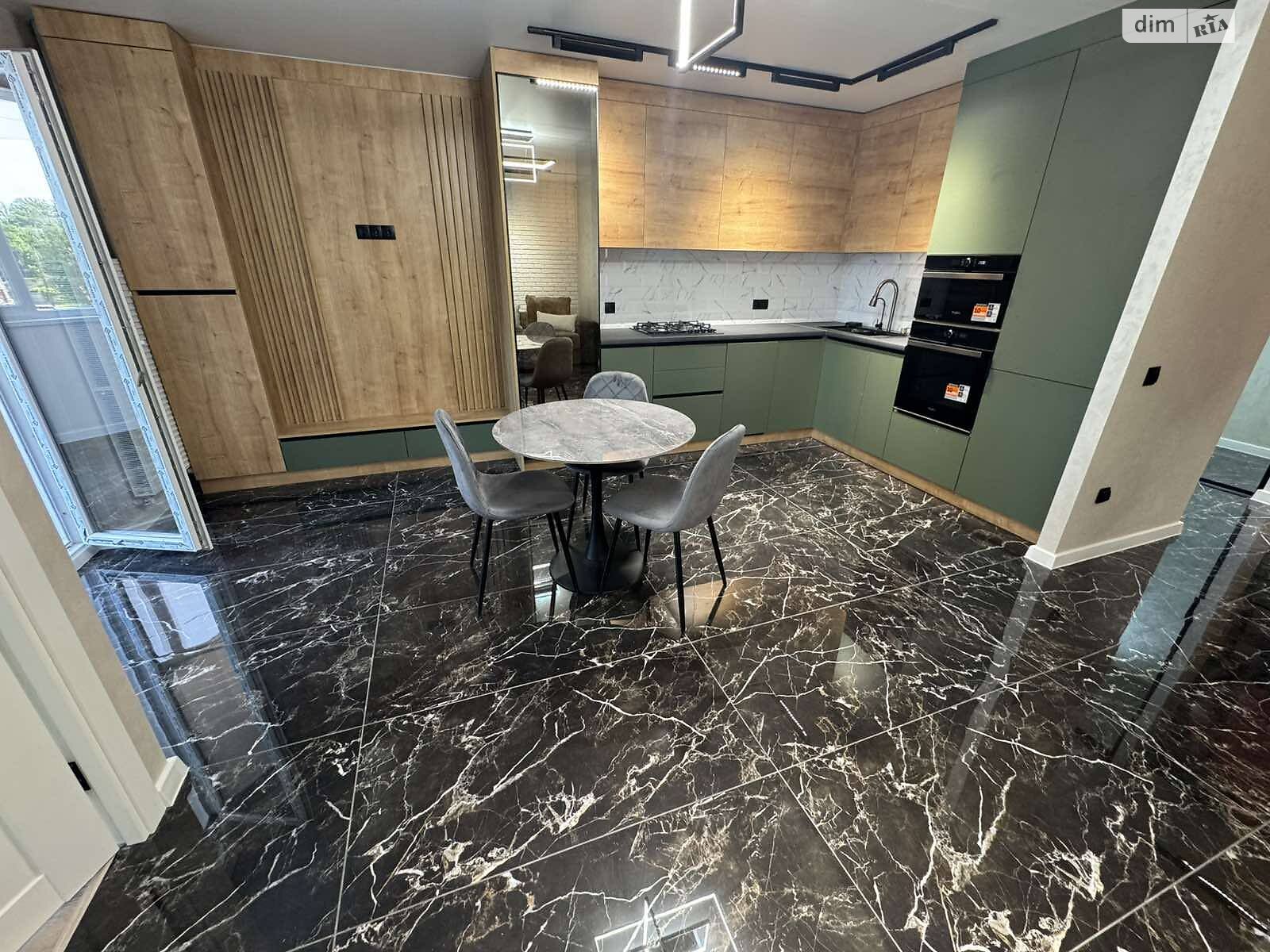 Продажа двухкомнатной квартиры в Тернополе, на просп. Злуки 7, район Канада фото 1