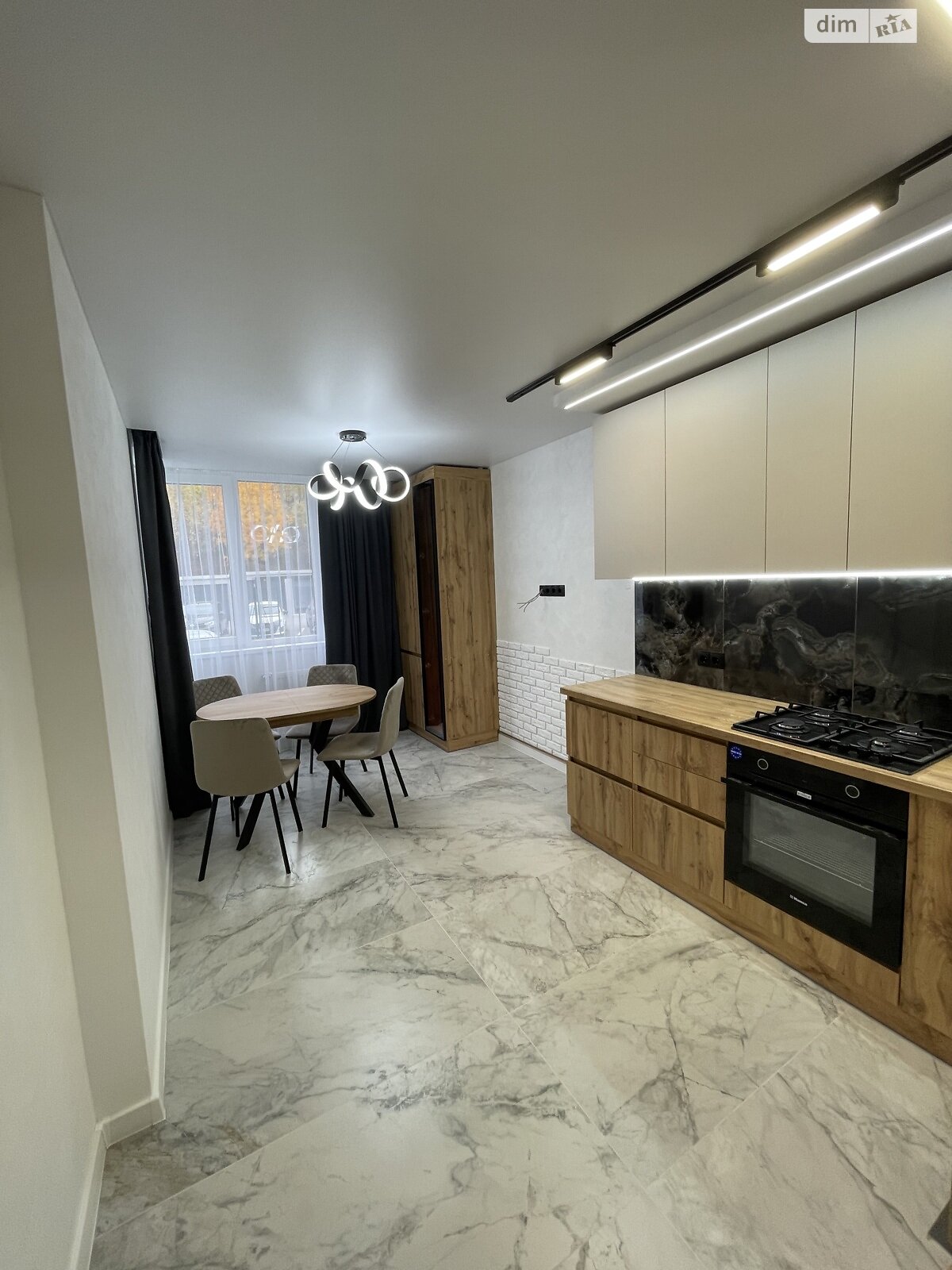 Продажа двухкомнатной квартиры в Тернополе, на просп. Злуки 7, район Канада фото 1