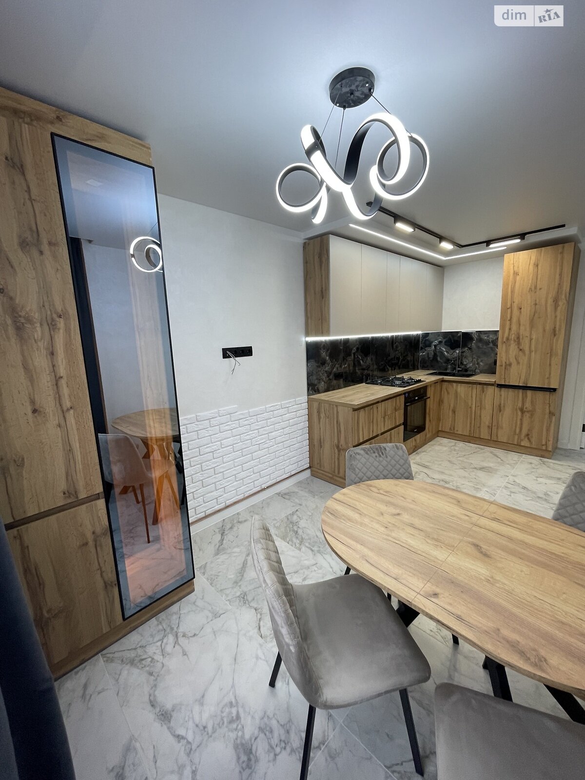 Продажа двухкомнатной квартиры в Тернополе, на просп. Злуки 7, район Канада фото 1