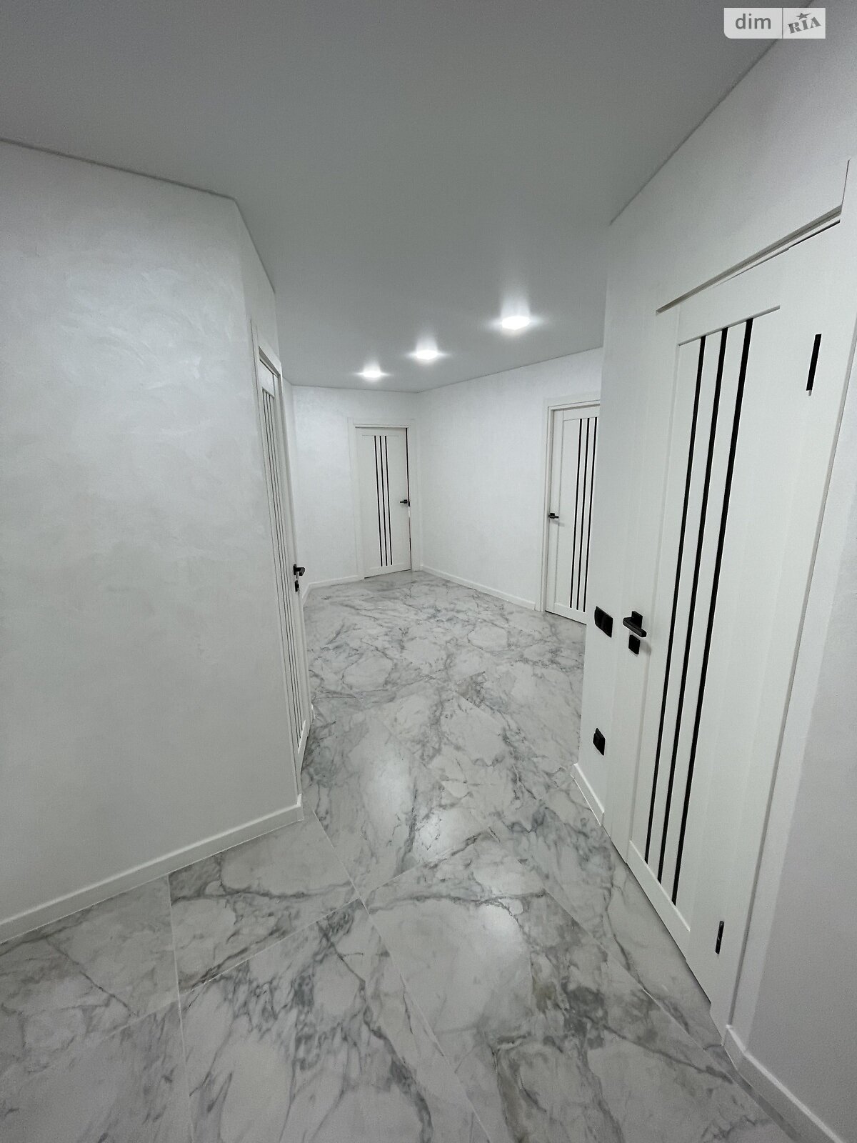 Продажа двухкомнатной квартиры в Тернополе, на просп. Злуки 7, район Канада фото 1