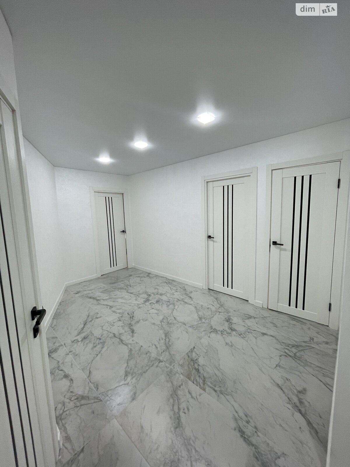 Продажа двухкомнатной квартиры в Тернополе, на просп. Злуки 7, район Канада фото 1