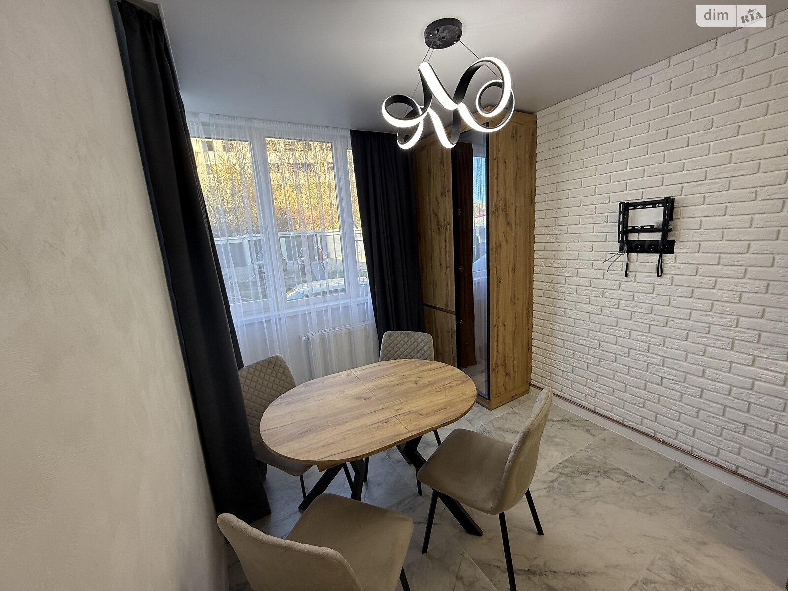 Продажа двухкомнатной квартиры в Тернополе, на просп. Злуки 7, район Канада фото 1 Продажа двухкомнатной квартиры в Тернополе, на просп. Злуки 7, район Канада фото 1