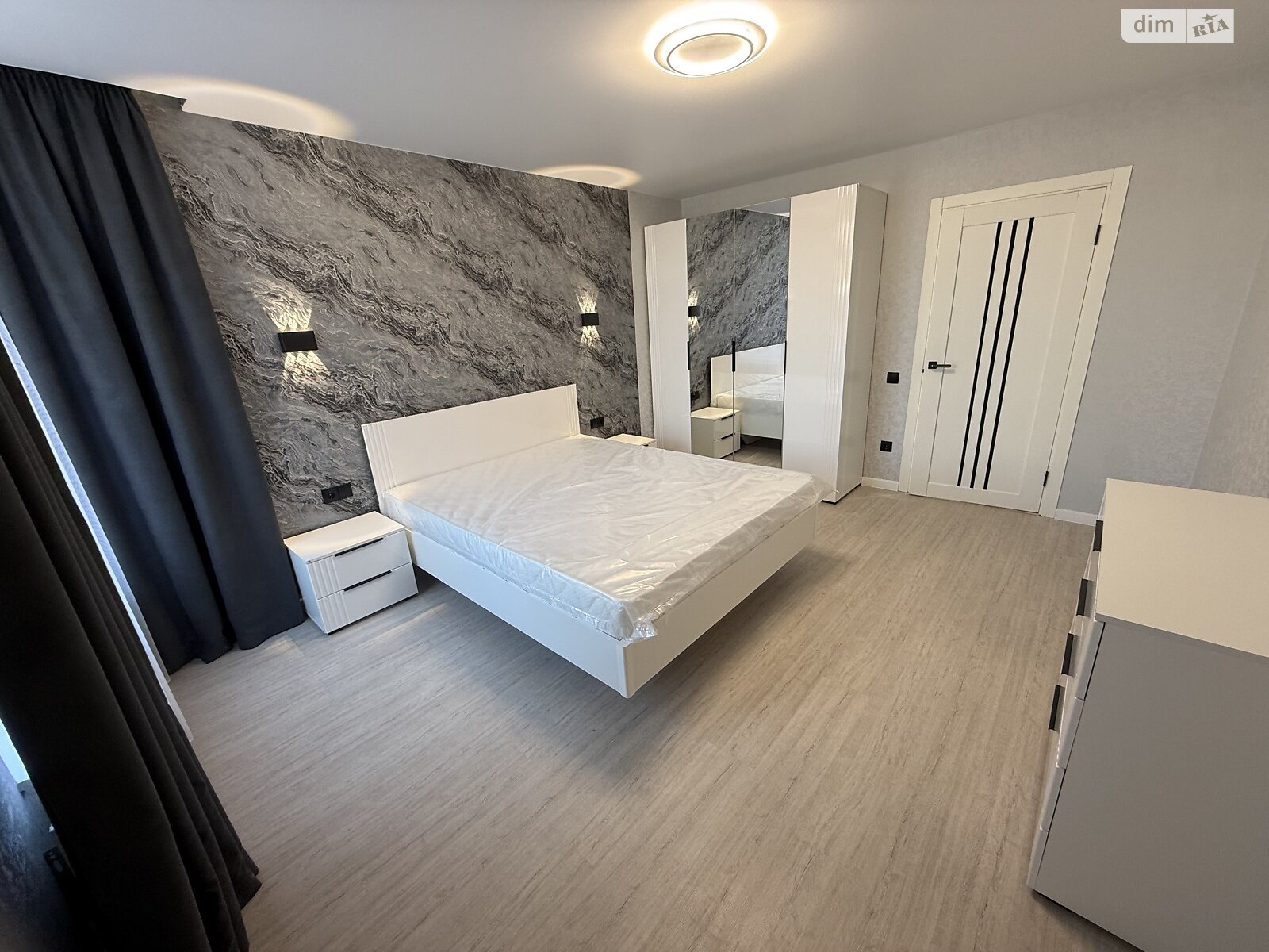 Продажа двухкомнатной квартиры в Тернополе, на просп. Злуки 7, район Канада фото 1 Продажа двухкомнатной квартиры в Тернополе, на просп. Злуки 7, район Канада фото 1