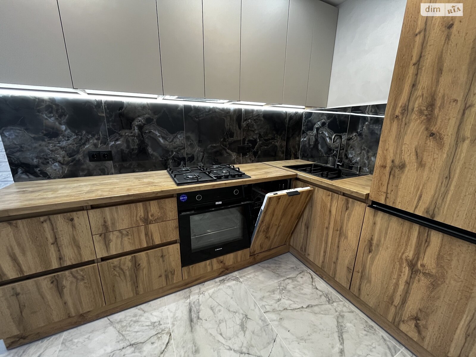 Продажа двухкомнатной квартиры в Тернополе, на просп. Злуки 7, район Канада фото 1