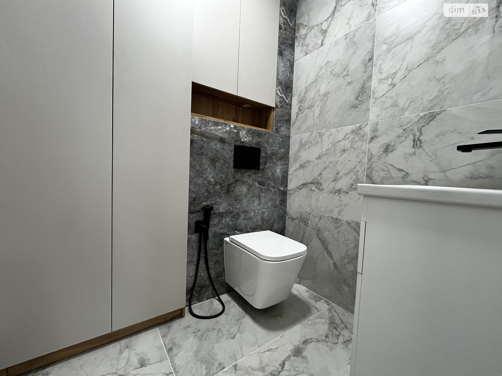 Продажа двухкомнатной квартиры в Тернополе, на просп. Злуки 7, район Канада фото 1