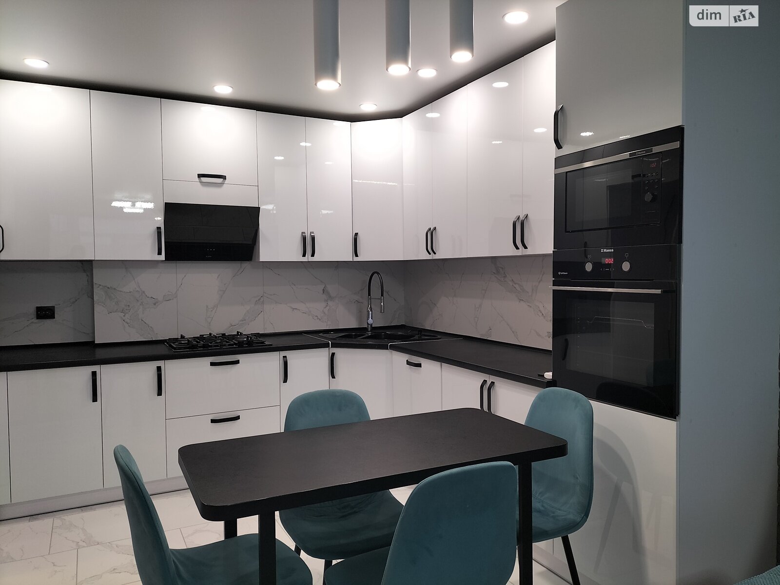 Продаж трикімнатної квартири в Тернополі, на просп. Злуки 7, район Канада фото 1