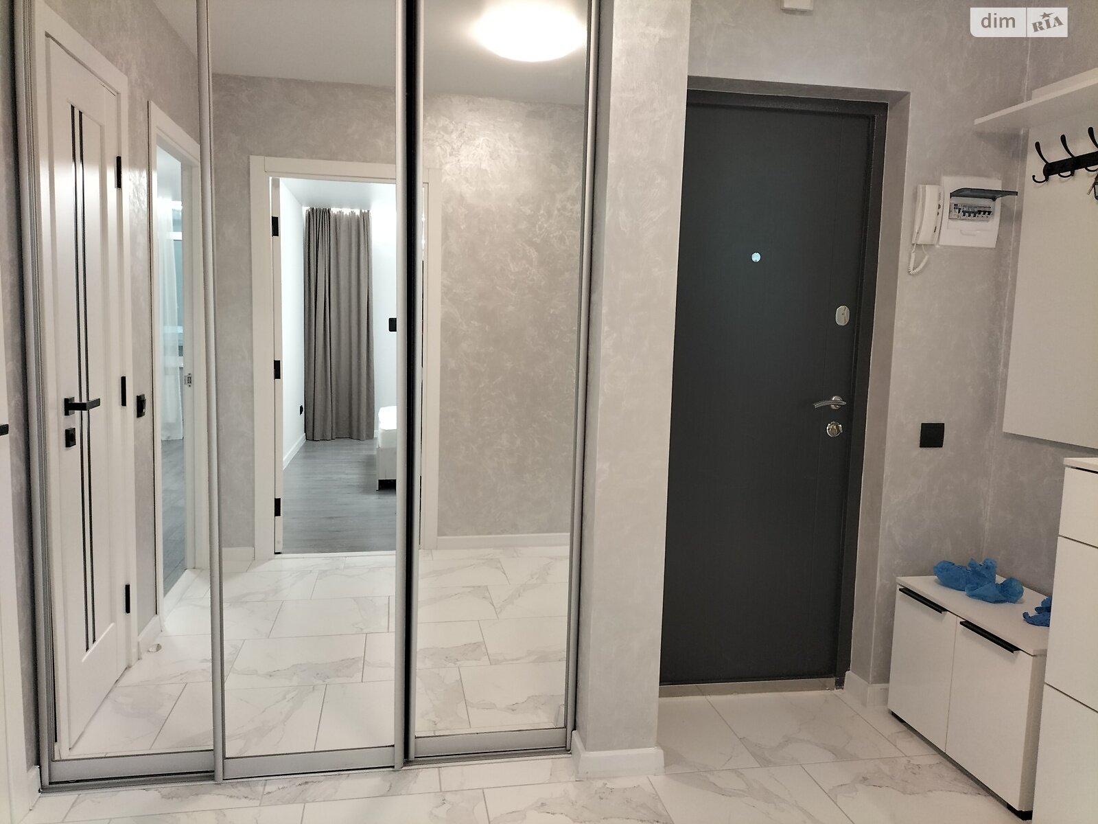 Продаж трикімнатної квартири в Тернополі, на просп. Злуки 7, район Канада фото 1