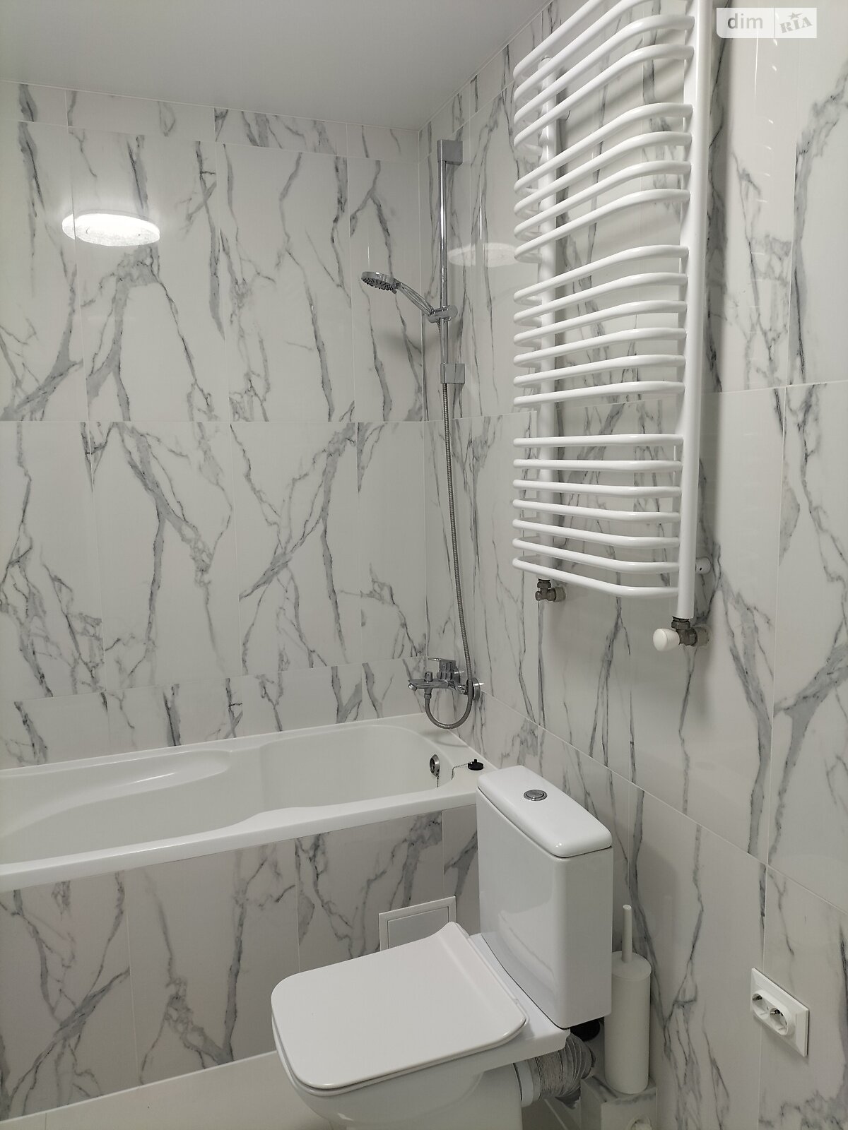 Продаж трикімнатної квартири в Тернополі, на просп. Злуки 7, район Канада фото 1