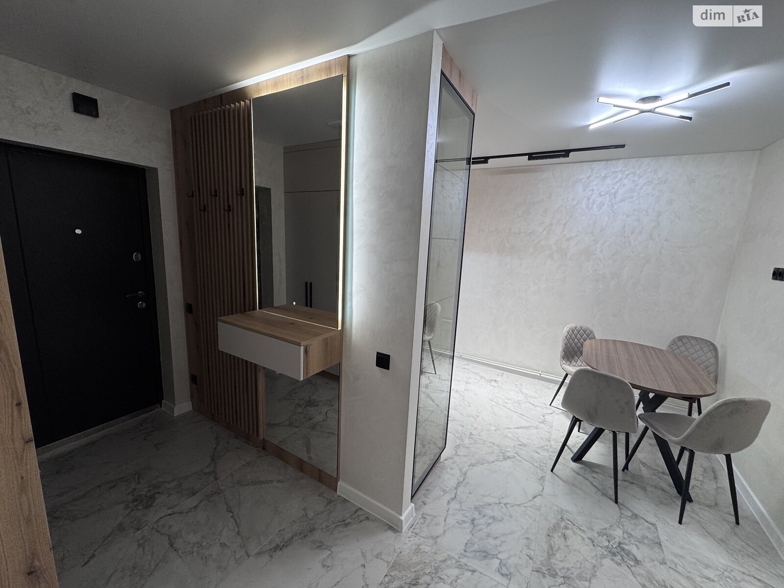 Продаж двокімнатної квартири в Тернополі, на просп. Злуки 7, район Канада фото 1