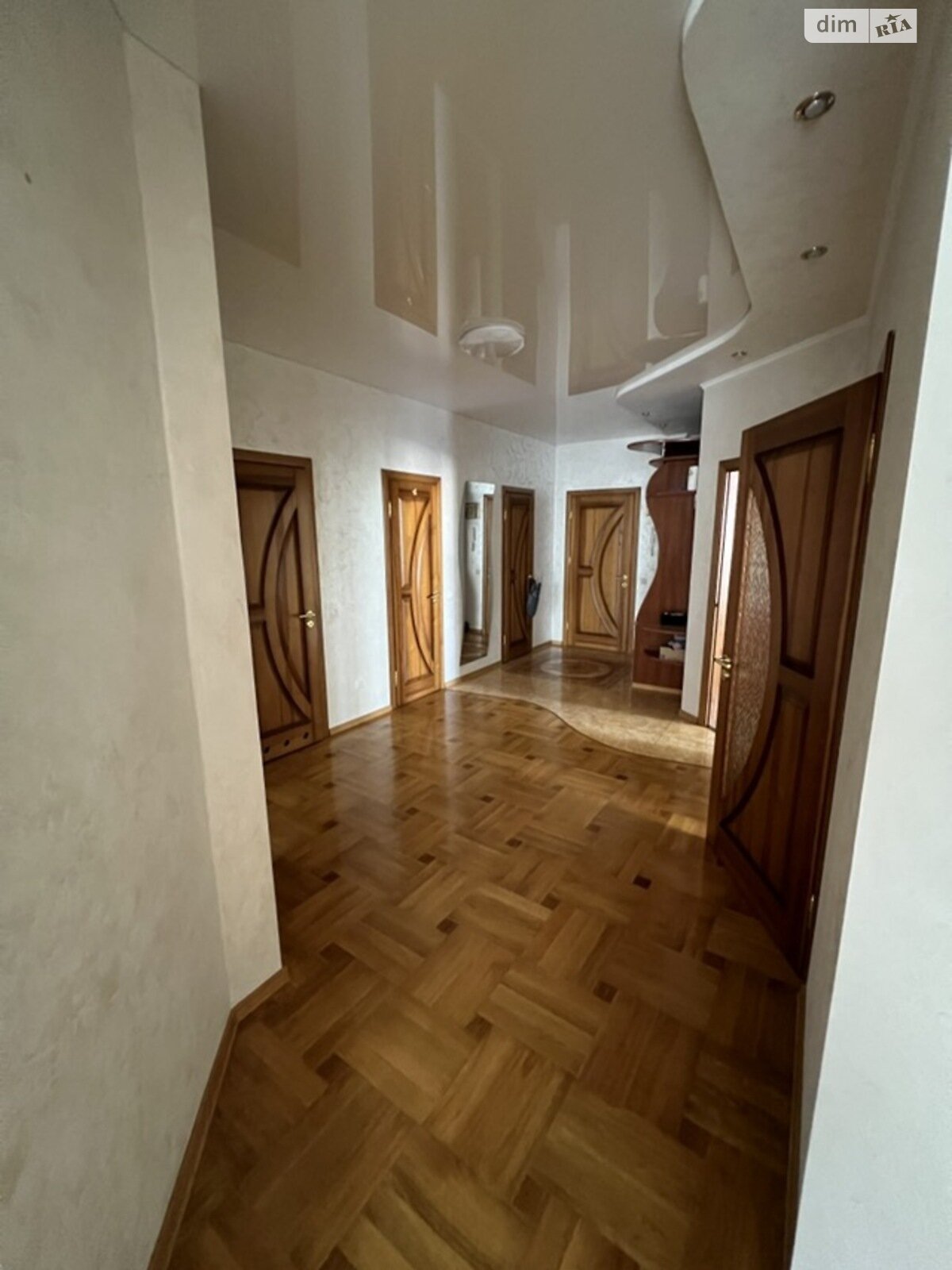 Продаж трикімнатної квартири в Тернополі, на вул. Євгена Коновальця, район Канада фото 1 Продаж трикімнатної квартири в Тернополі, на вул. Євгена Коновальця, район Канада фото 1