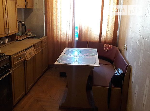 Продажа трехкомнатной квартиры в Тернополе, на ЄКоновальця район Канада фото 1 Продажа трехкомнатной квартиры в Тернополе, на ЄКоновальця район Канада фото 1