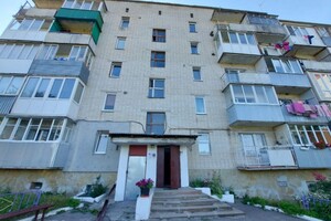 Продажа однокомнатной квартиры в Великой Березовице, на ул. Леси Украинки, район Кемпинг фото 2