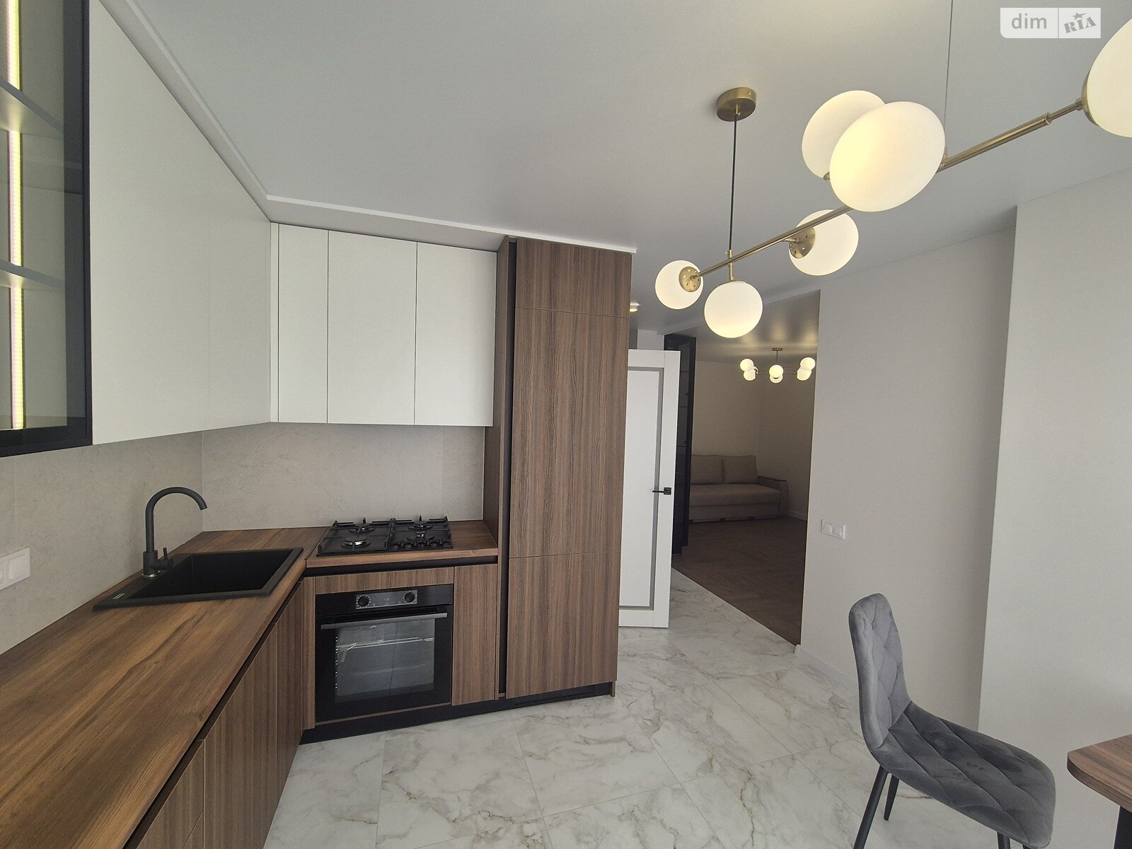 Продажа двухкомнатной квартиры в Тернополе, на пер. Кирпичный 2-4, фото 1 Продажа двухкомнатной квартиры в Тернополе, на пер. Кирпичный 2-4, фото 1