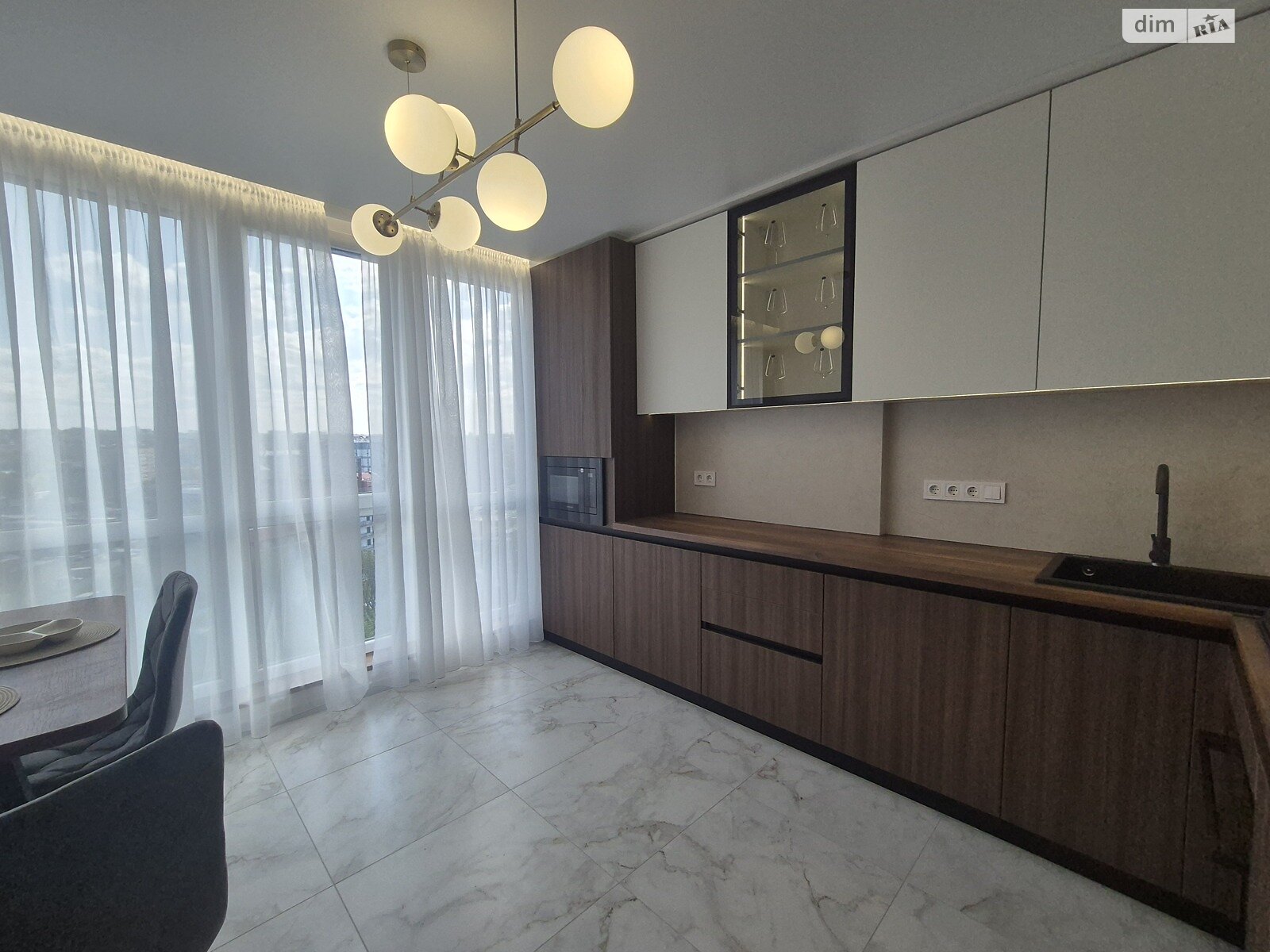 Продажа двухкомнатной квартиры в Тернополе, на пер. Кирпичный 2-4, фото 1 Продажа двухкомнатной квартиры в Тернополе, на пер. Кирпичный 2-4, фото 1