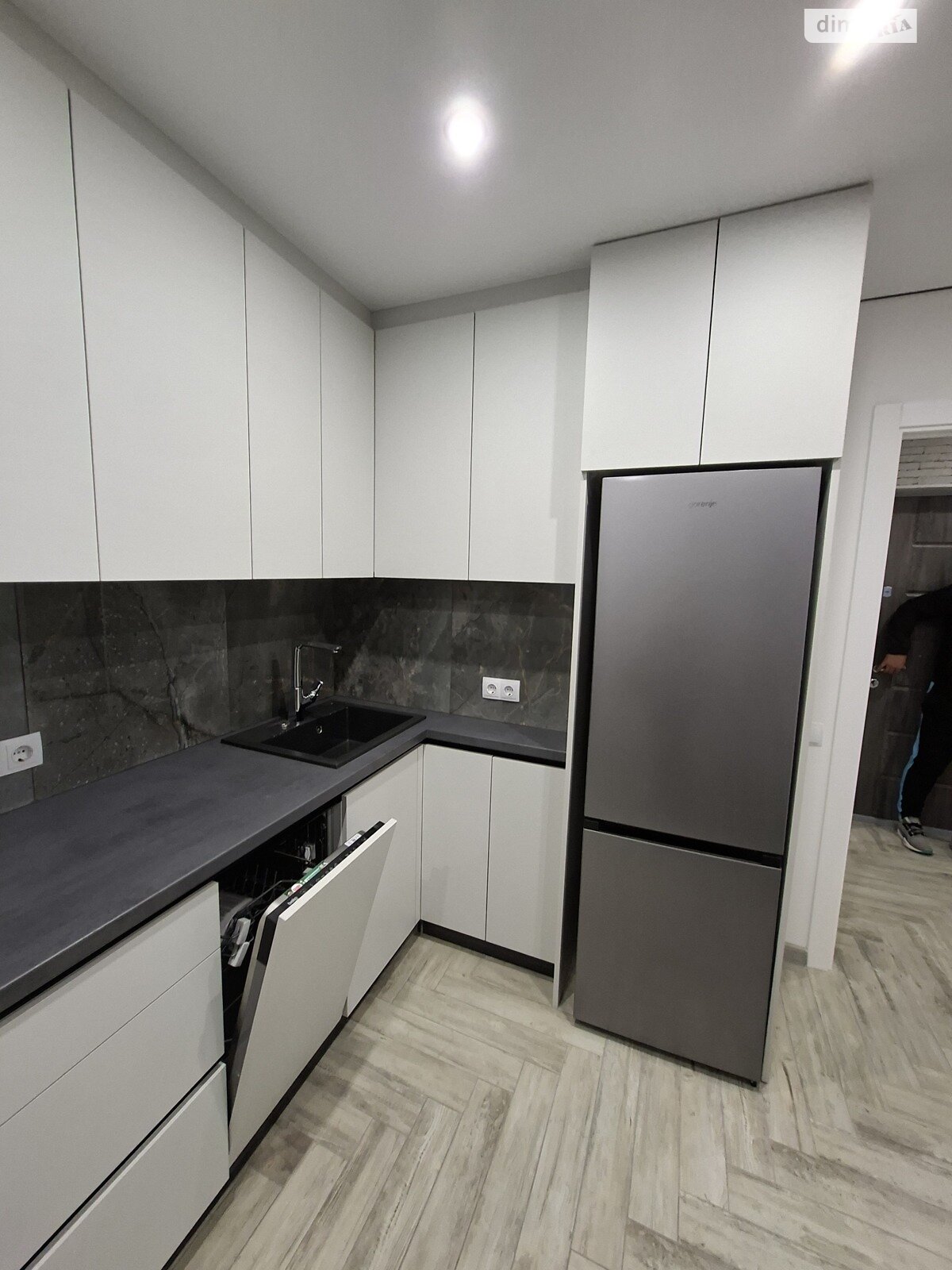 Продажа двухкомнатной квартиры в Тернополе, на пер. Кирпичный 2, фото 1 Продажа двухкомнатной квартиры в Тернополе, на пер. Кирпичный 2, фото 1