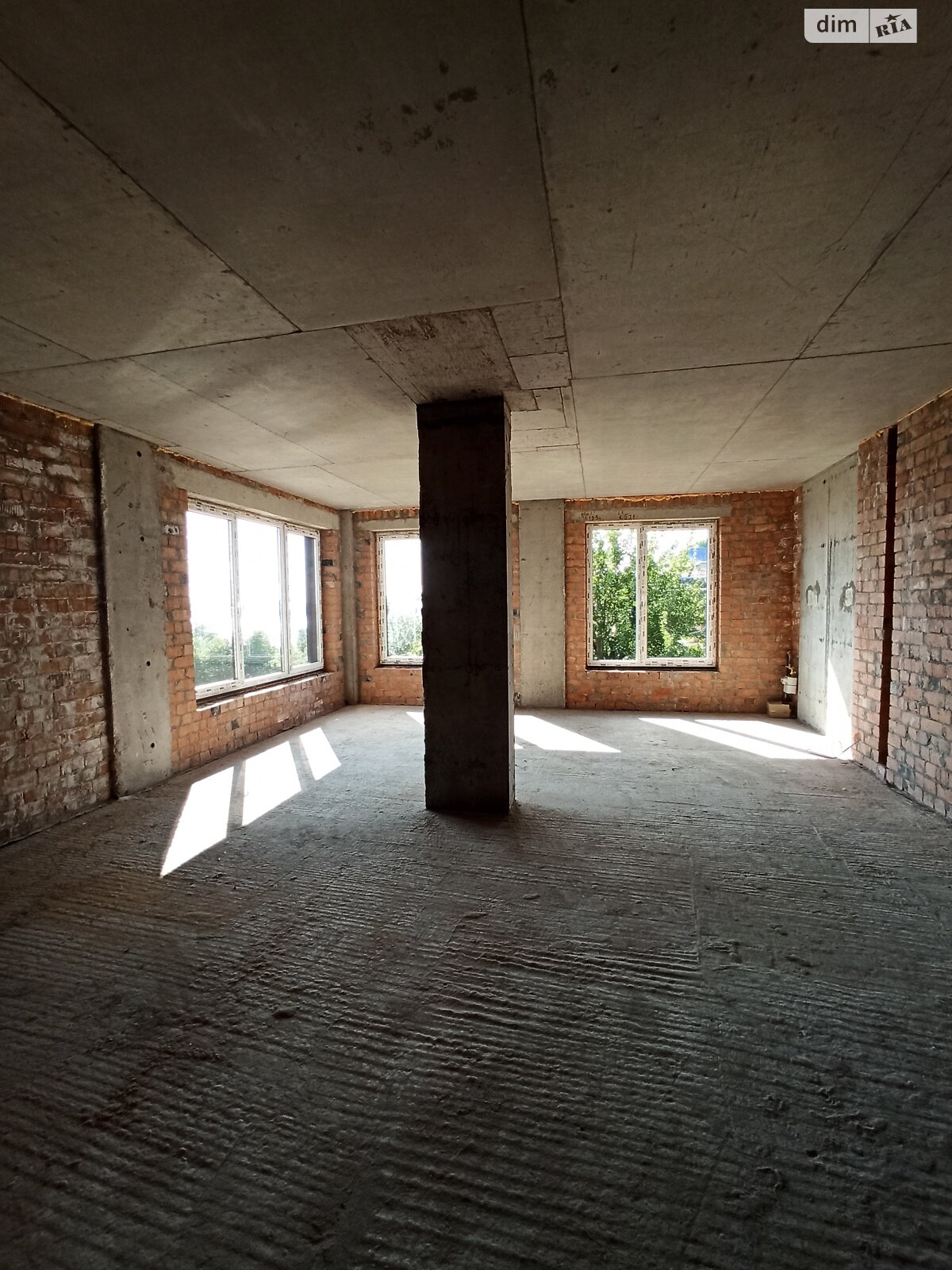 Продаж п`ятикімнатної квартири в Тернополі, на вул. Підгірна, район Кутківці фото 1 Продаж п`ятикімнатної квартири в Тернополі, на вул. Підгірна, район Кутківці фото 1