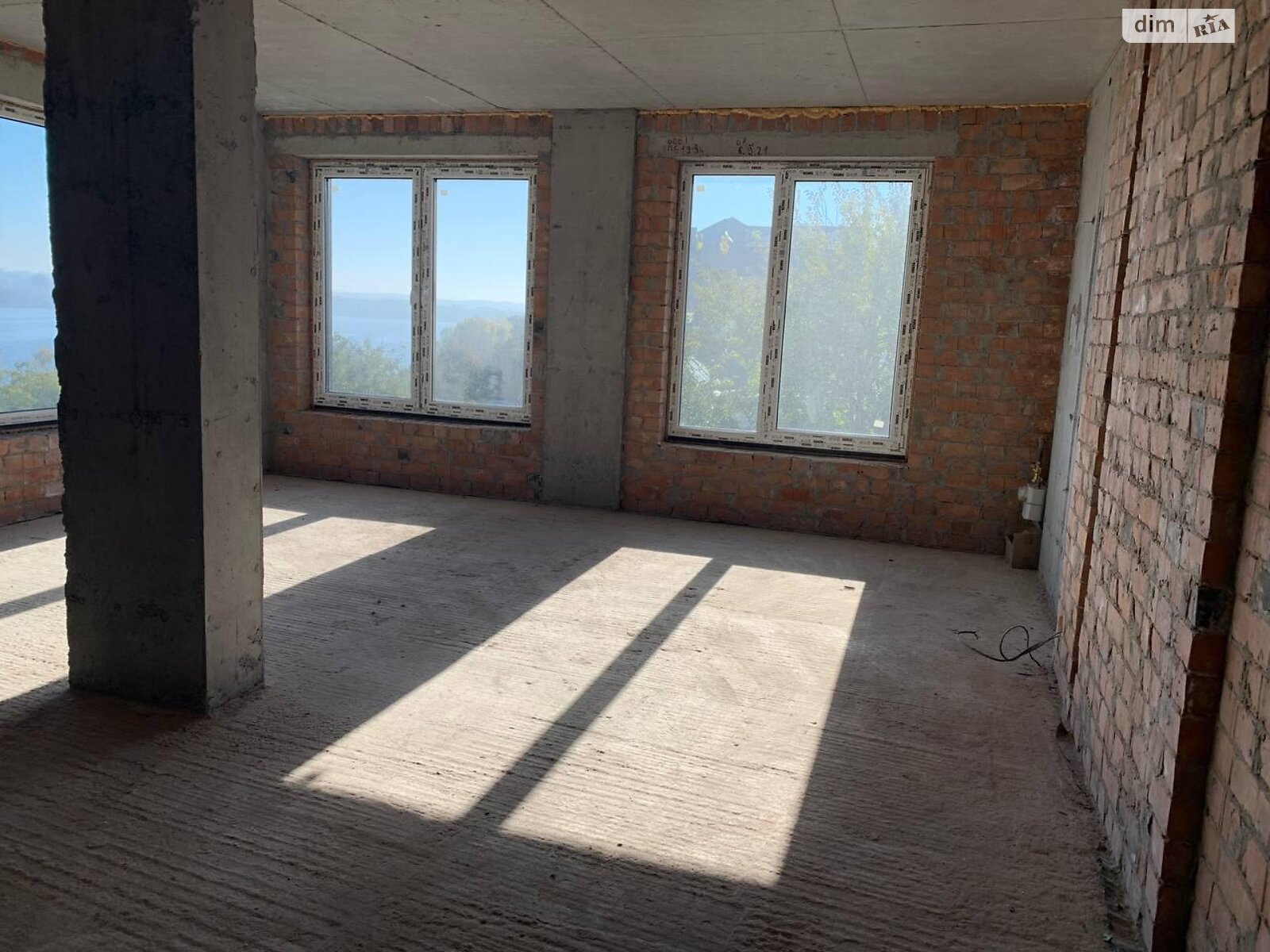 Продаж п`ятикімнатної квартири в Тернополі, на вул. Яблунева, район Кутківці фото 1 Продаж п`ятикімнатної квартири в Тернополі, на вул. Яблунева, район Кутківці фото 1