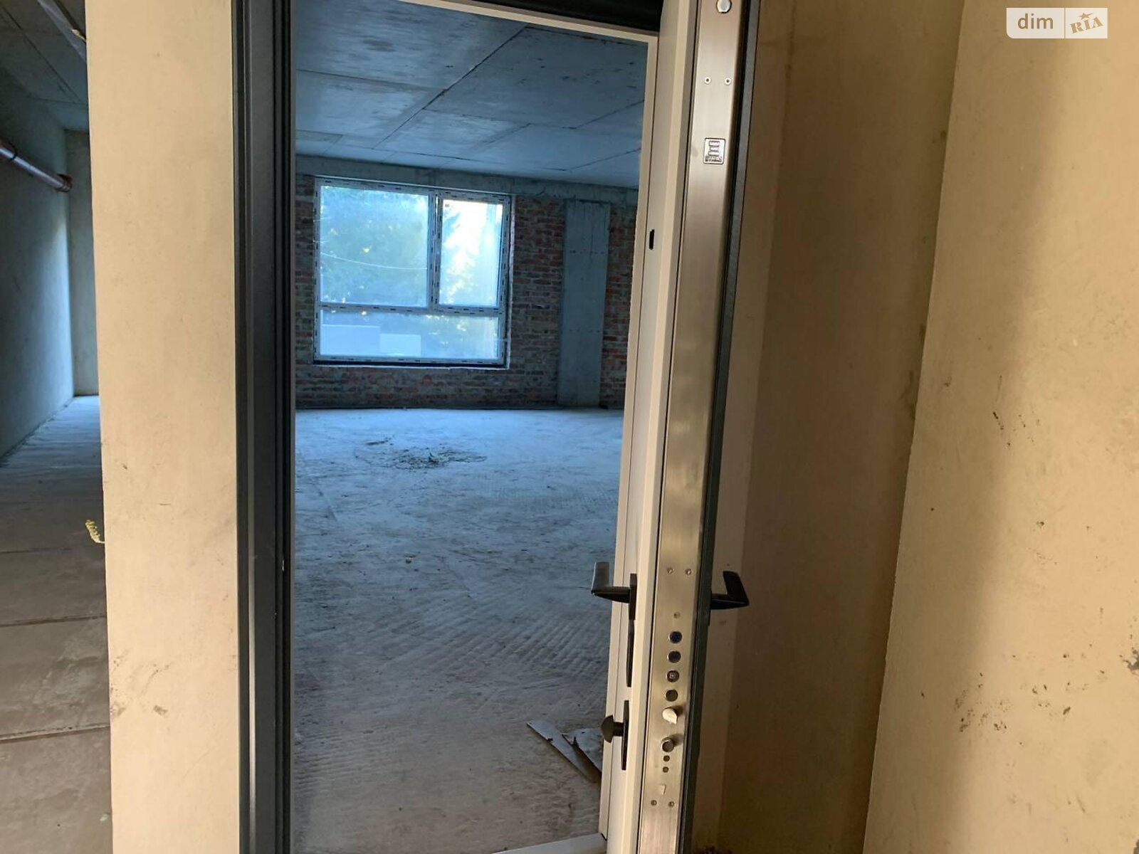 Продаж п`ятикімнатної квартири в Тернополі, на вул. Яблунева, район Кутківці фото 1 Продаж п`ятикімнатної квартири в Тернополі, на вул. Яблунева, район Кутківці фото 1