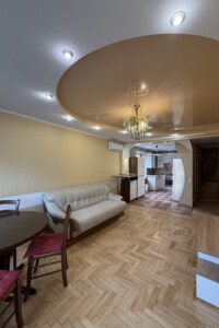 Продаж трикімнатної квартири в Тернополі, на вул. Золотогірська, район Кутківці фото 2