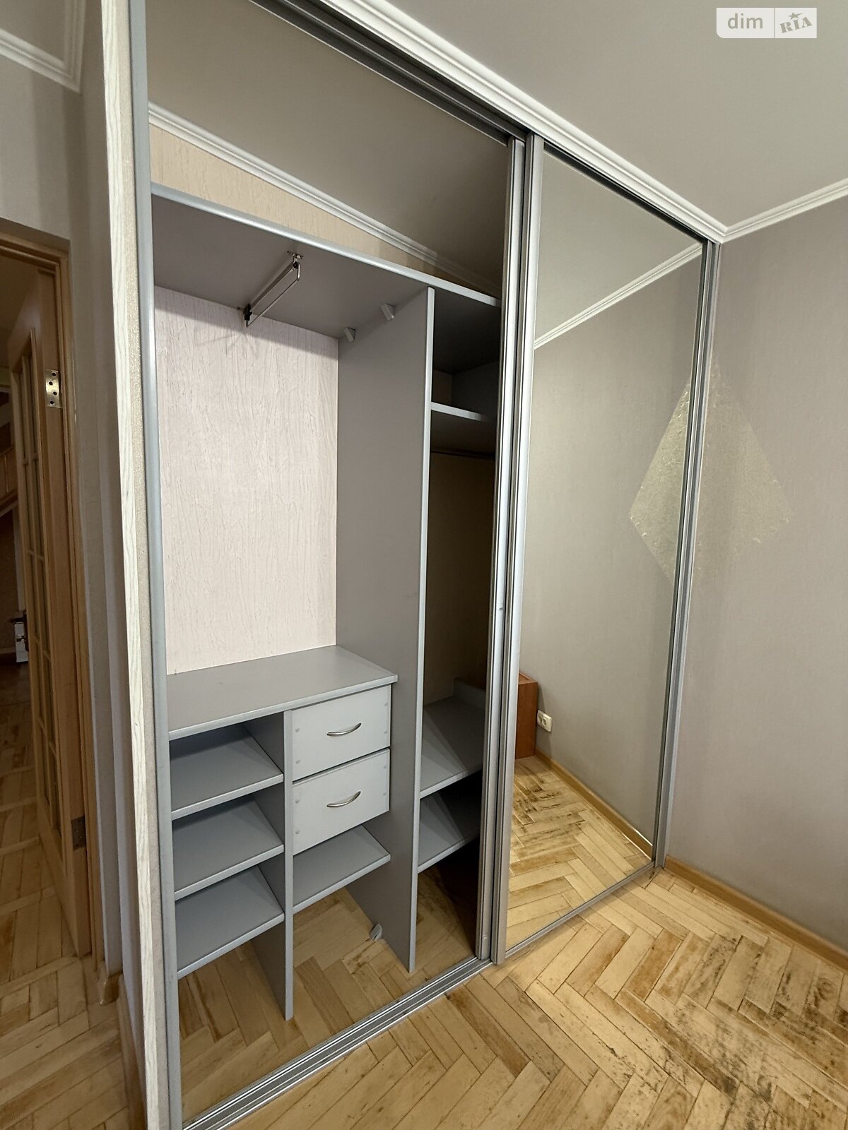 Продаж трикімнатної квартири в Тернополі, на вул. Золотогірська, район Кутківці фото 1 Продаж трикімнатної квартири в Тернополі, на вул. Золотогірська, район Кутківці фото 1