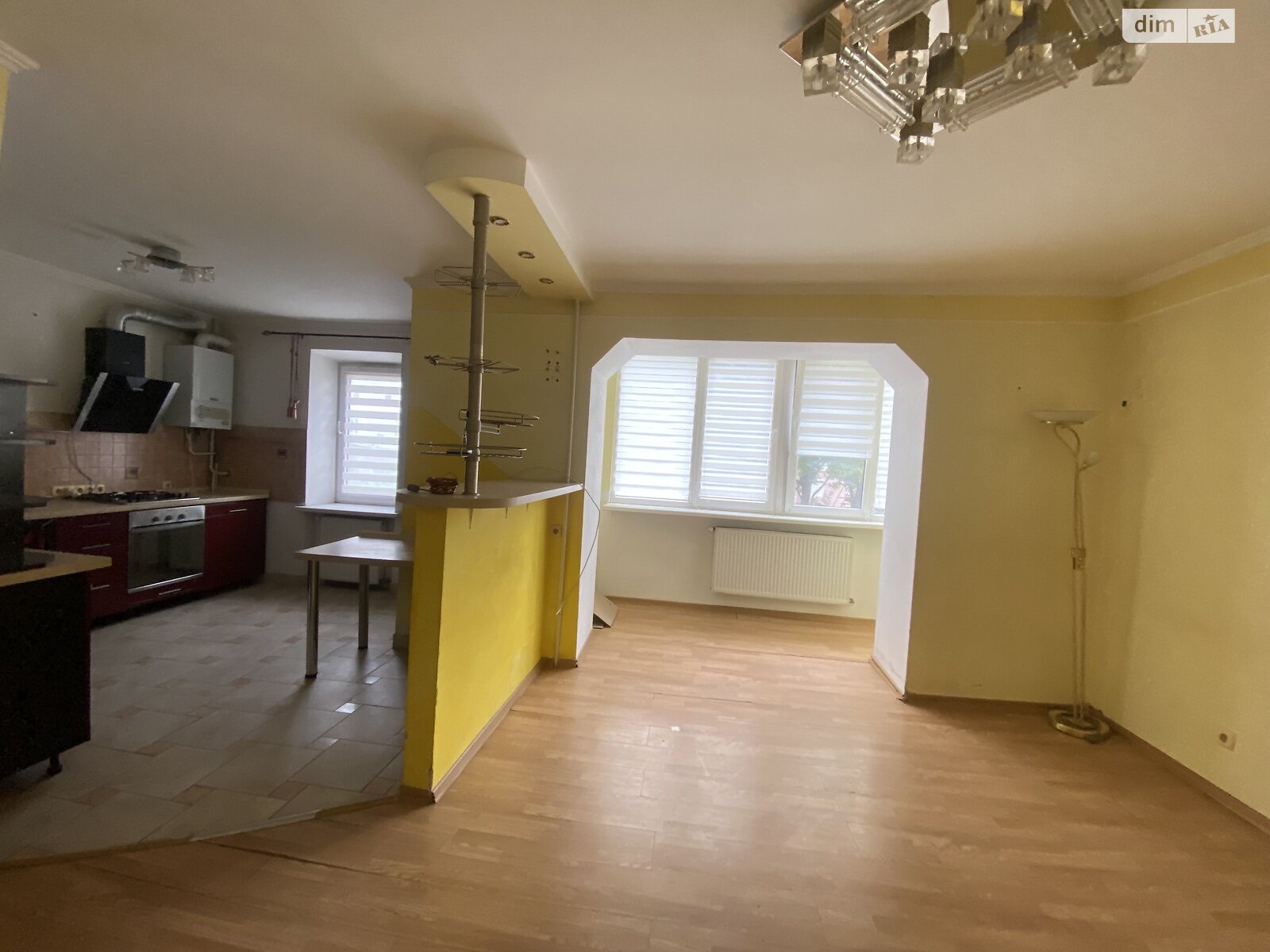 Продаж чотирикімнатної квартири в Тернополі, на вул. Золотогірська 16, район Кутківці фото 1