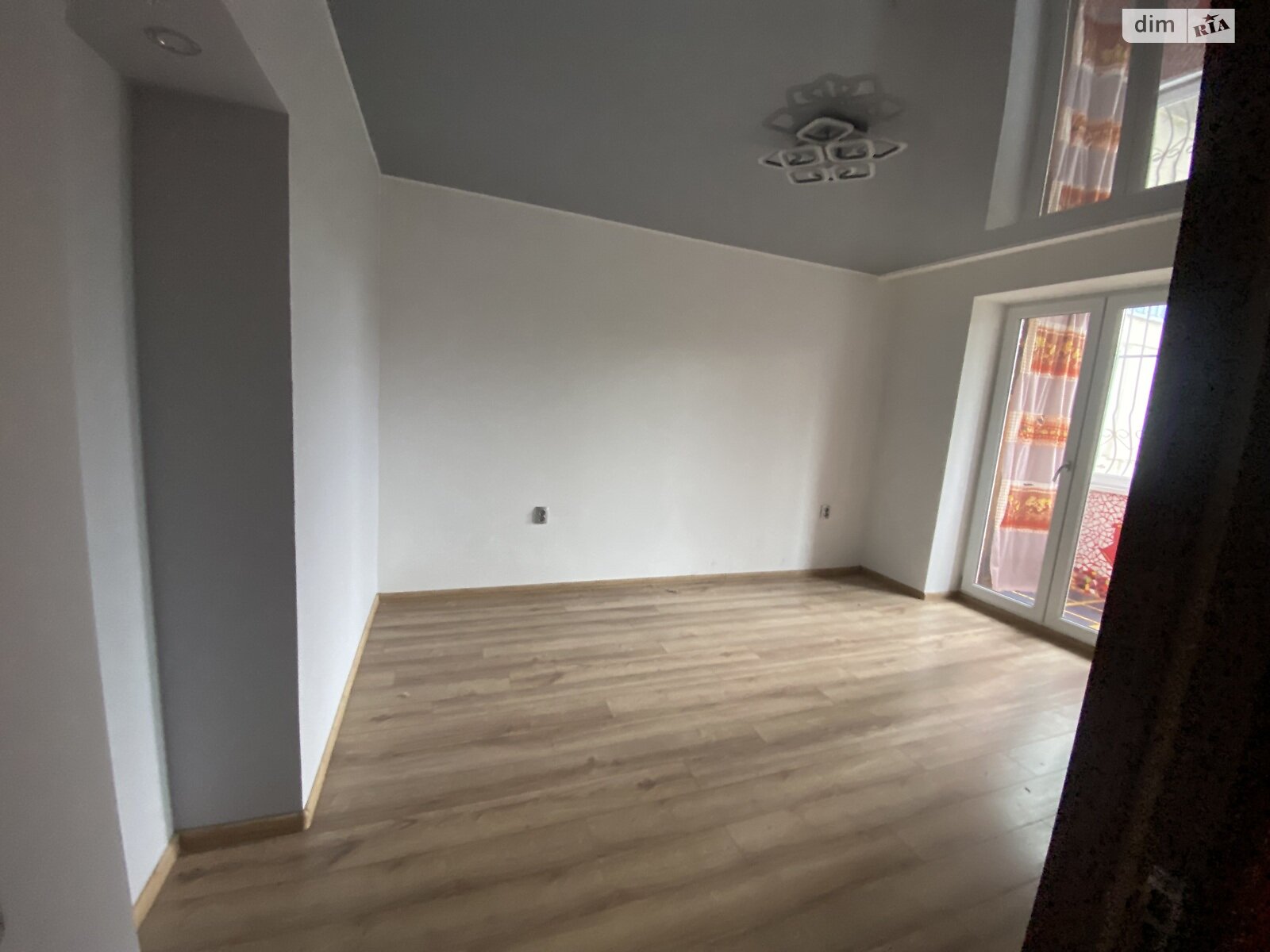 Продаж чотирикімнатної квартири в Тернополі, на вул. Золотогірська 16, район Кутківці фото 1