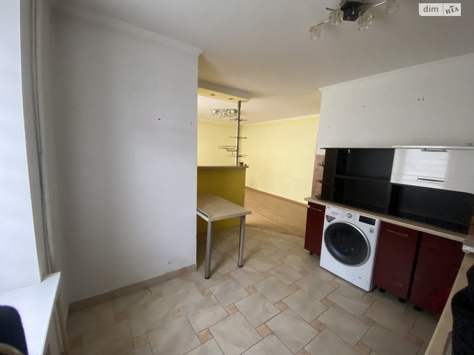 Продаж чотирикімнатної квартири в Тернополі, на вул. Золотогірська 16, район Кутківці фото 1