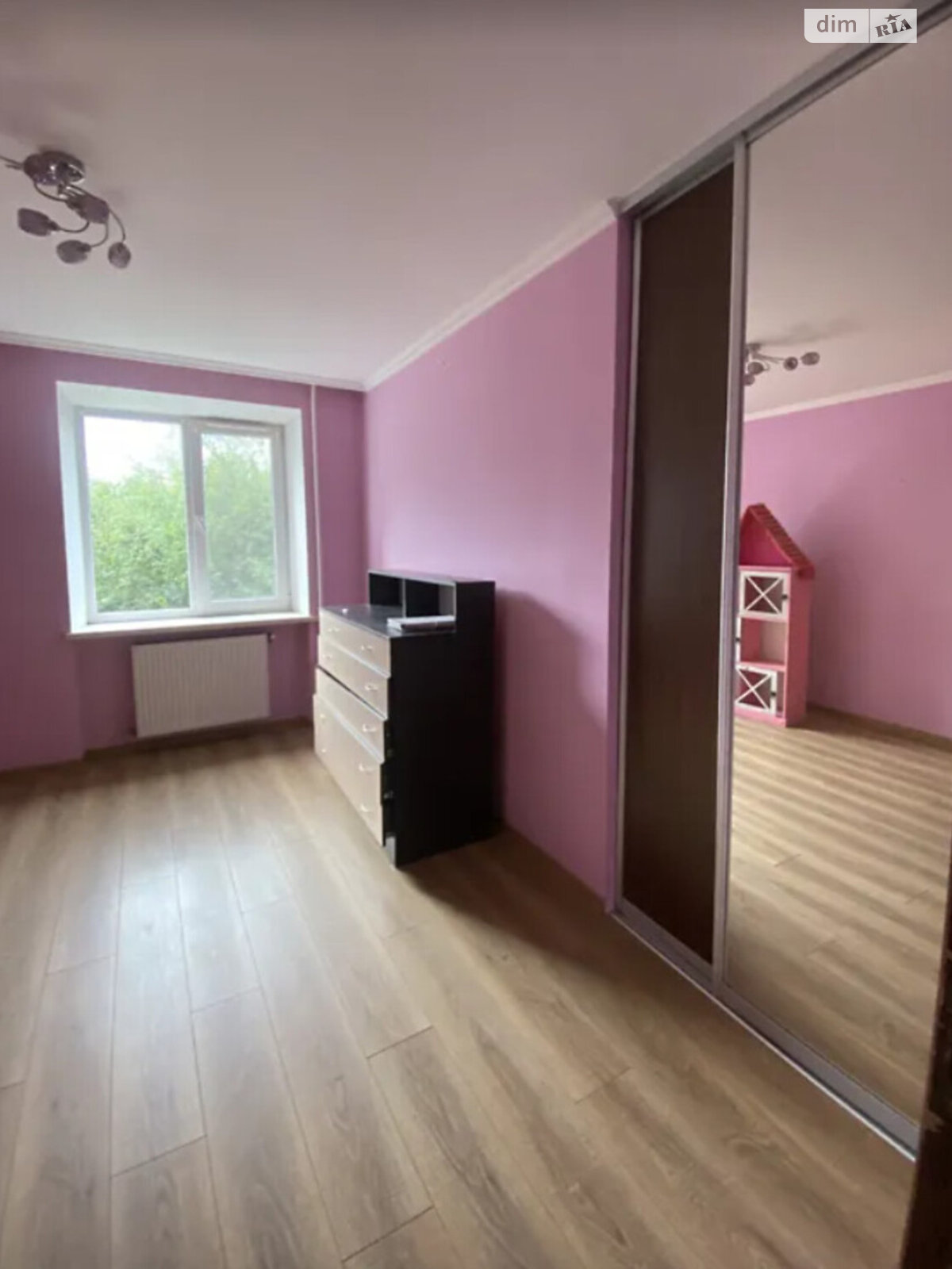 Продаж чотирикімнатної квартири в Тернополі, на вул. Золотогірська, район Кутківці фото 1 Продаж чотирикімнатної квартири в Тернополі, на вул. Золотогірська, район Кутківці фото 1