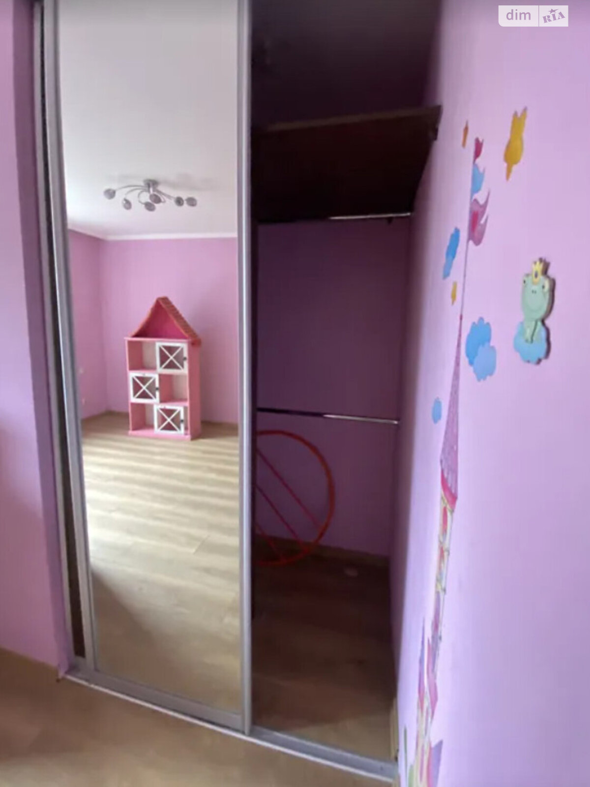 Продаж чотирикімнатної квартири в Тернополі, на вул. Золотогірська, район Кутківці фото 1 Продаж чотирикімнатної квартири в Тернополі, на вул. Золотогірська, район Кутківці фото 1