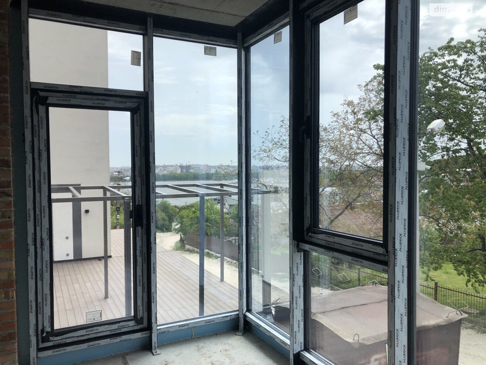 Продажа трехкомнатной квартиры в Тернополе, на ул. Урожайная 3, район Кутковцы фото 1 Продажа трехкомнатной квартиры в Тернополе, на ул. Урожайная 3, район Кутковцы фото 1