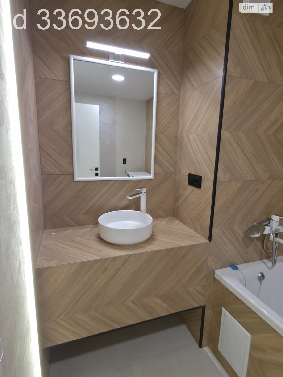 Продажа трехкомнатной квартиры в Тернополе, на ул. Сахарова Андрея Академика 10, кв. 205, район Микрорайон №6 фото 1 Продажа трехкомнатной квартиры в Тернополе, на ул. Сахарова Андрея Академика 10, кв. 205, район Микрорайон №6 фото 1